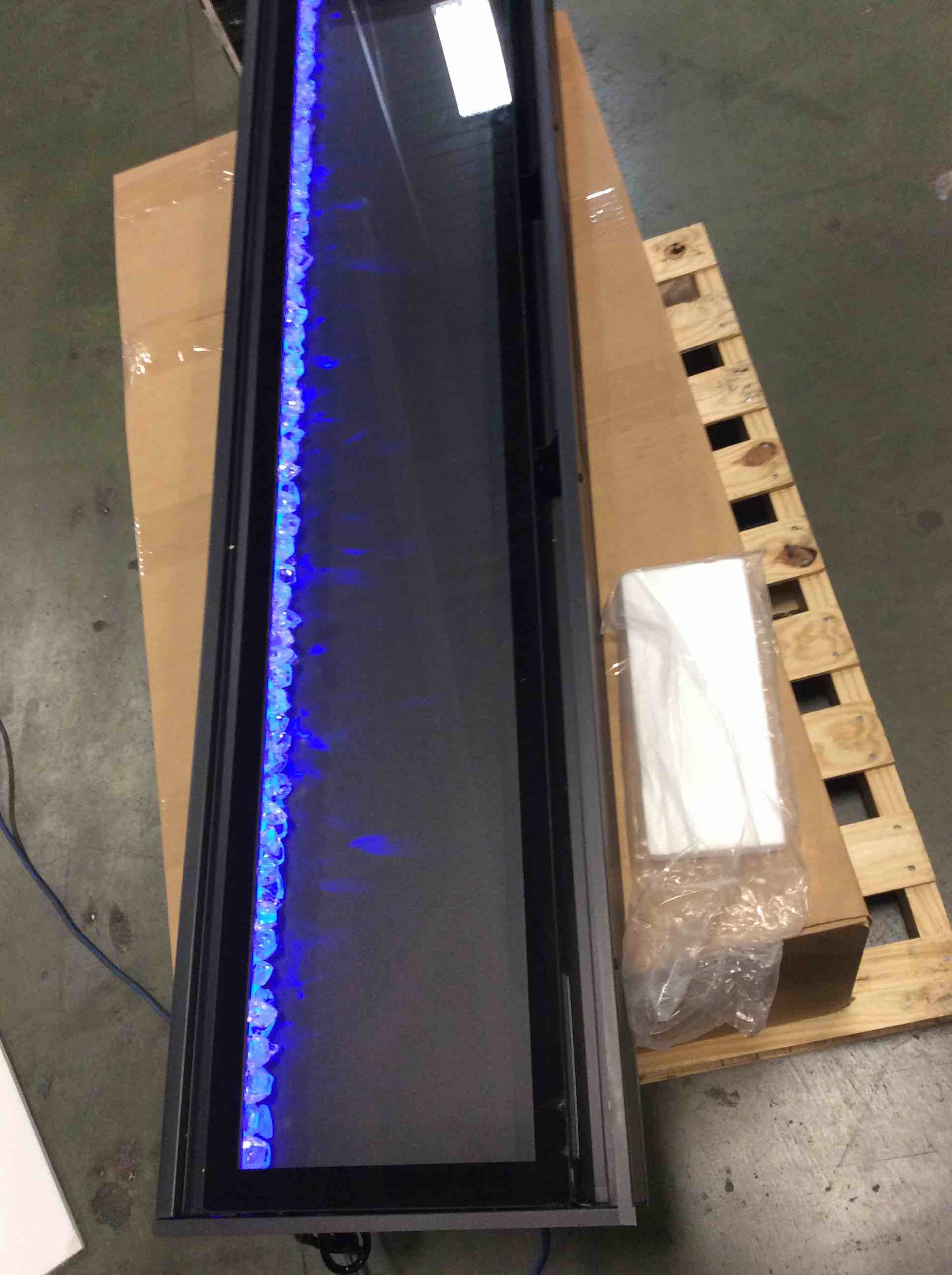 https://s3.amazonaws.com/lotting-images-prod/bidfta/GRA1701796_1738946563789.jpeg