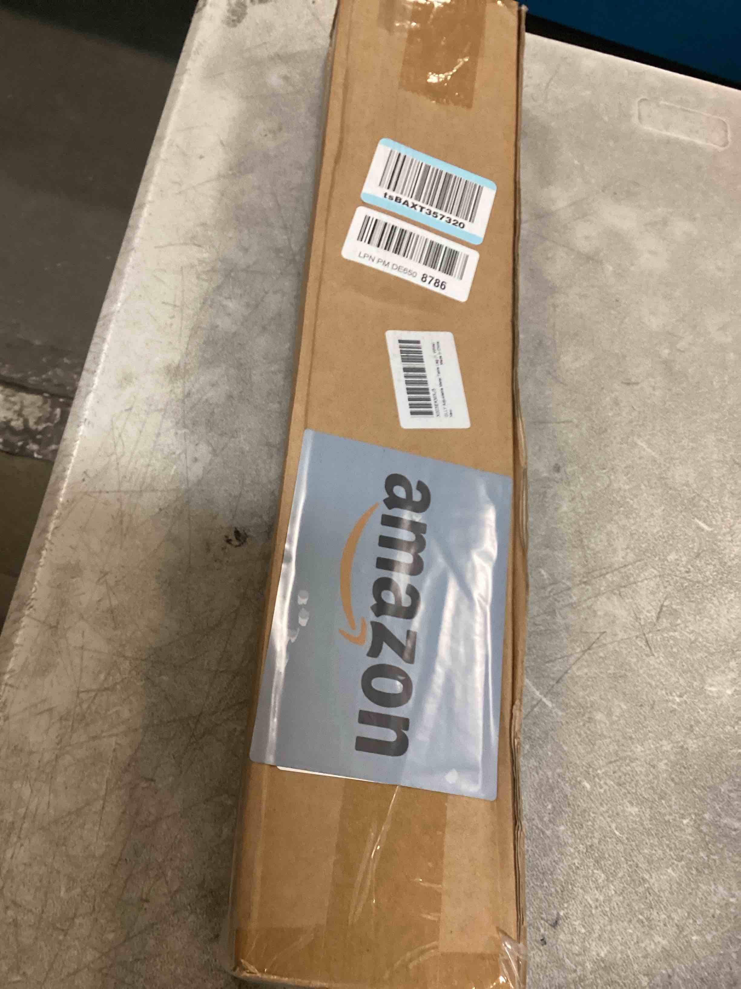 https://s3.amazonaws.com/lotting-images-prod/bidfta/GRA1702352_1736777364088.jpeg