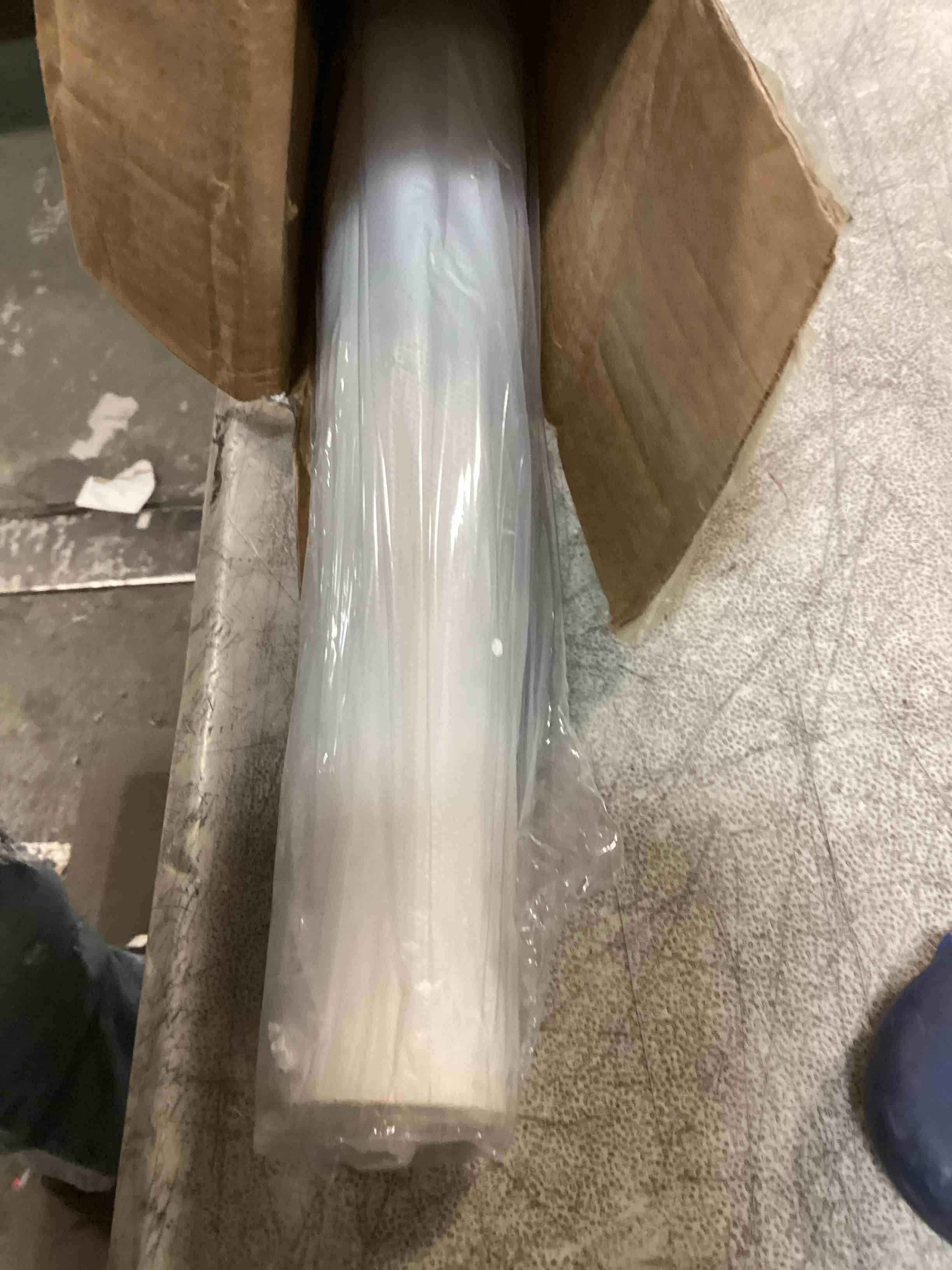 https://s3.amazonaws.com/lotting-images-prod/bidfta/GRA1702352_1736777398454.jpeg