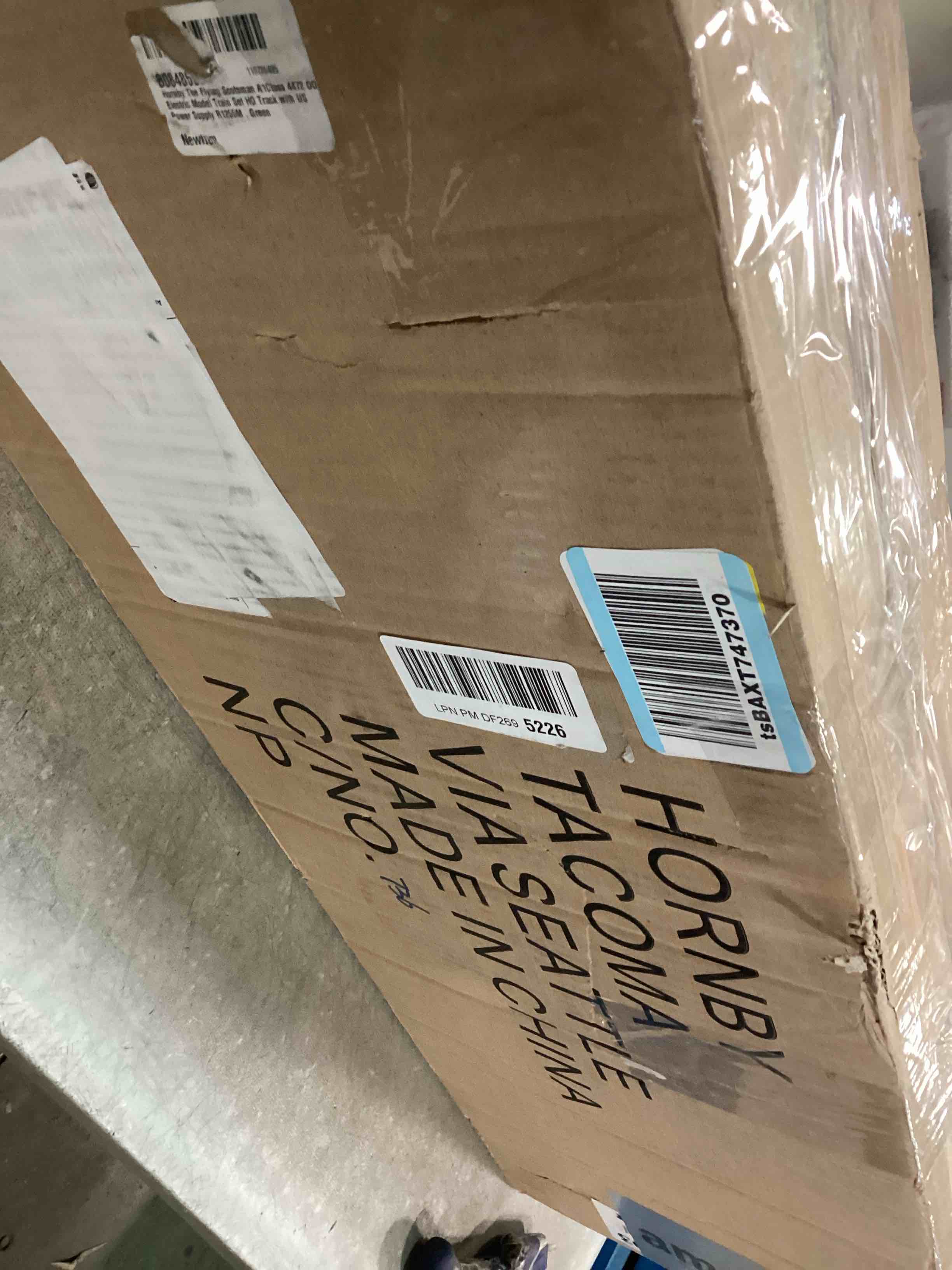 https://s3.amazonaws.com/lotting-images-prod/bidfta/GRA1702572_1736863687897.jpeg