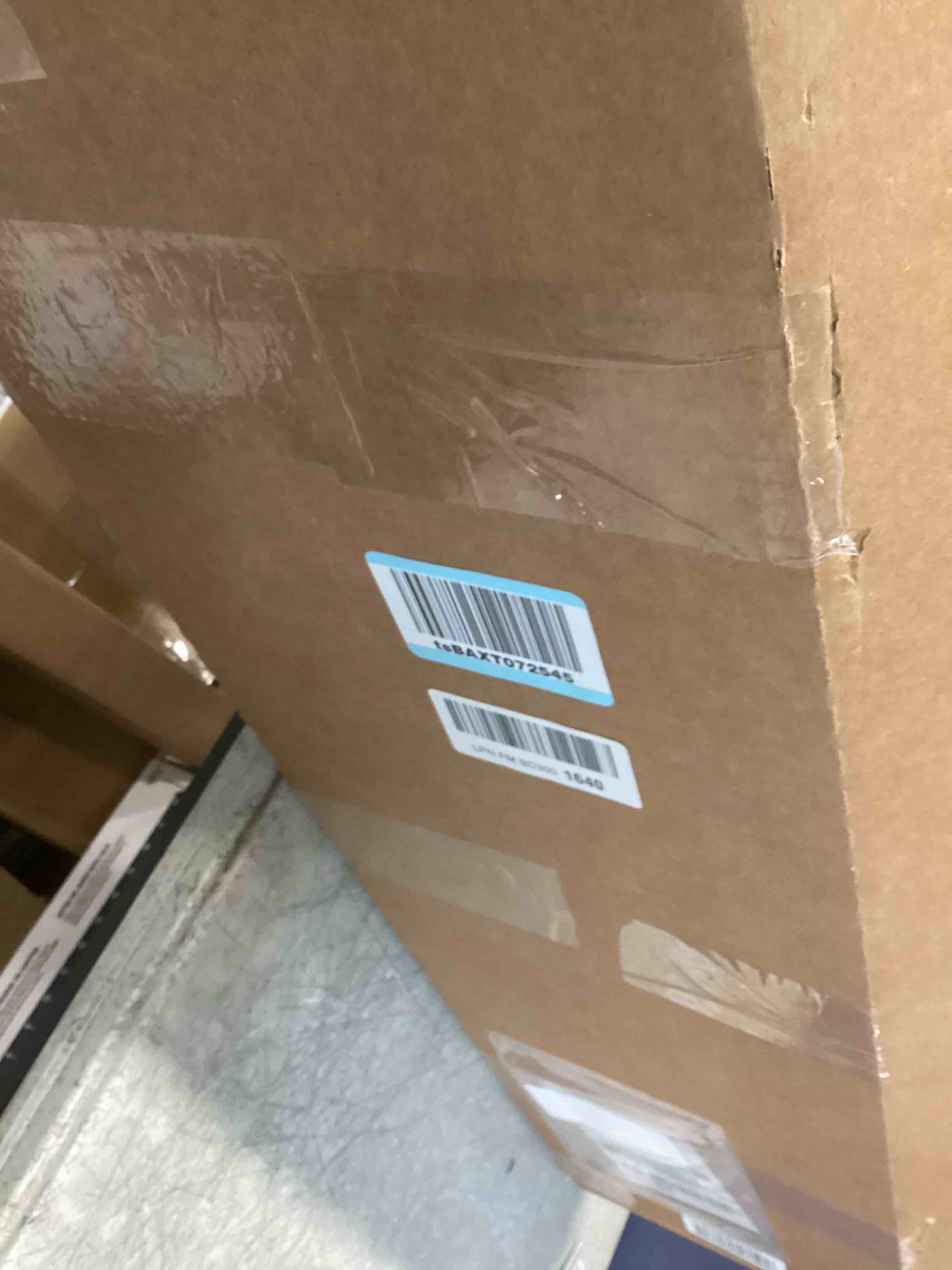 https://s3.amazonaws.com/lotting-images-prod/bidfta/GRA1702873_1736954997099.jpeg