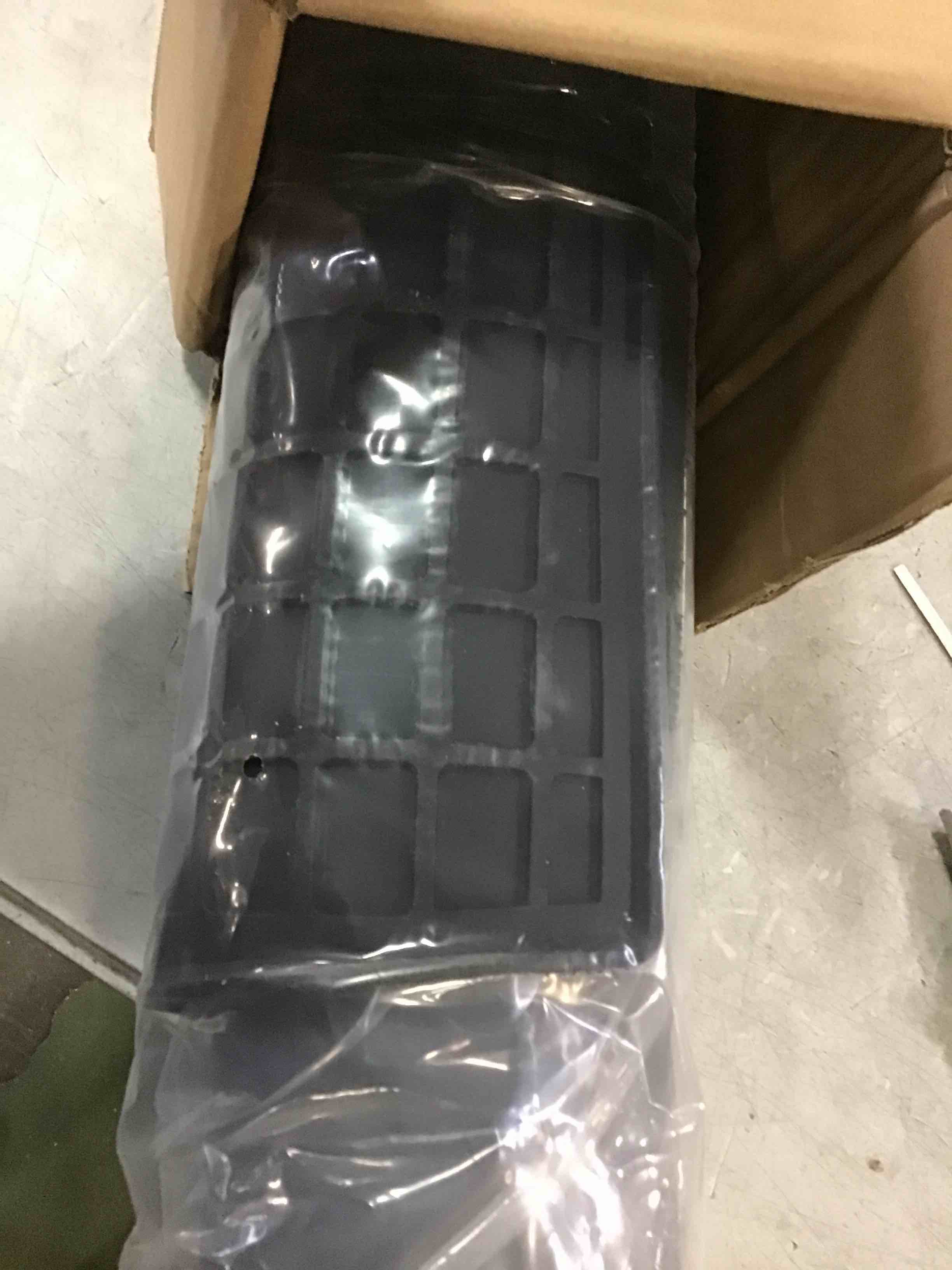 https://s3.amazonaws.com/lotting-images-prod/bidfta/GRA1703368_1738342918654.jpeg