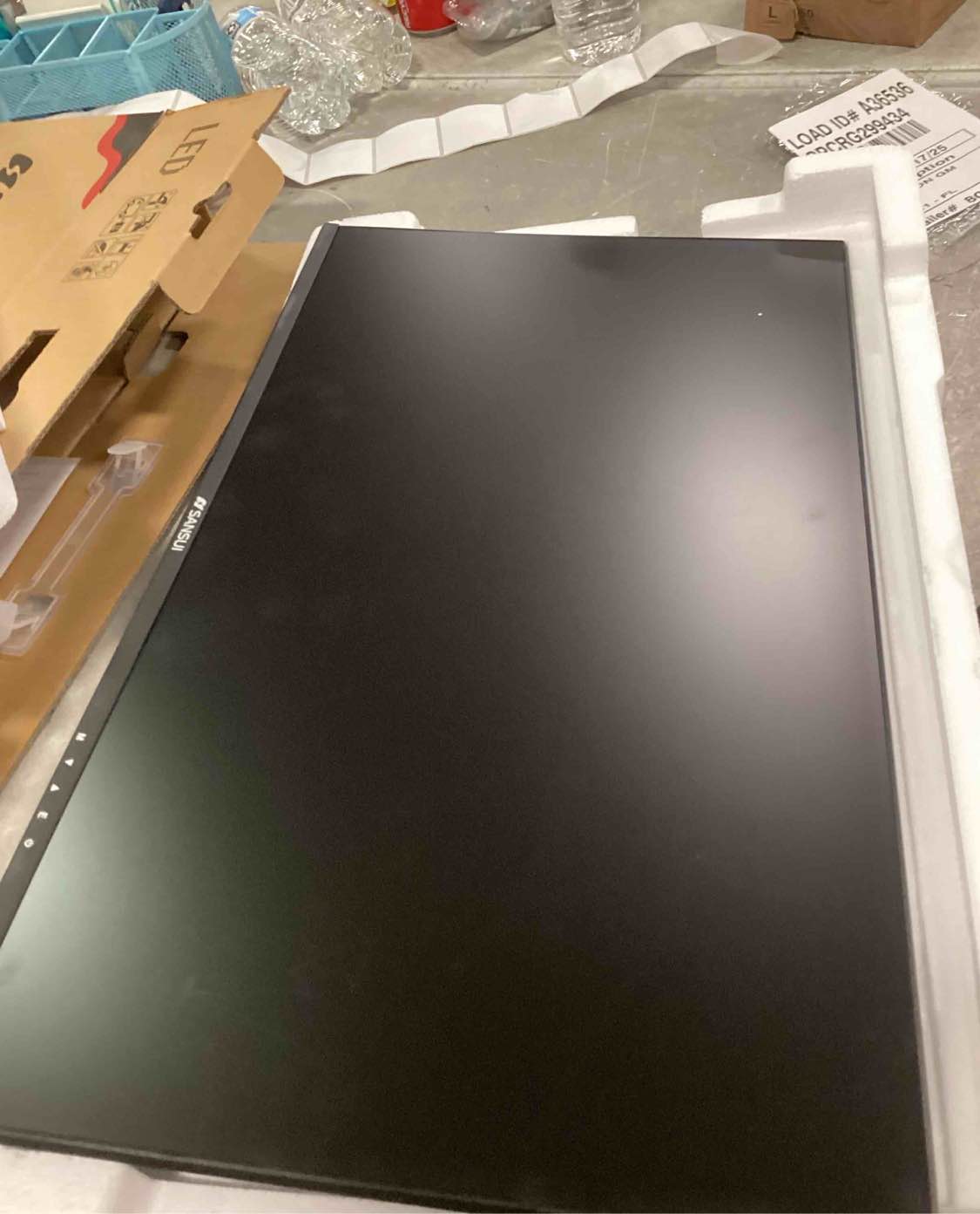 https://s3.amazonaws.com/lotting-images-prod/bidfta/GRA1703514_1740157733193.jpeg