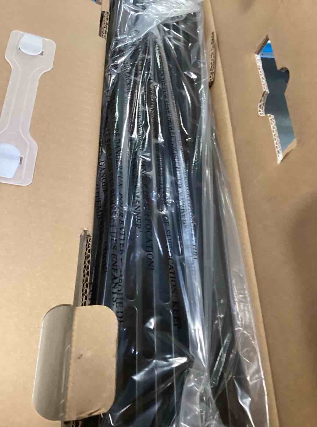https://s3.amazonaws.com/lotting-images-prod/bidfta/GRA1703515_1740164123298.jpeg