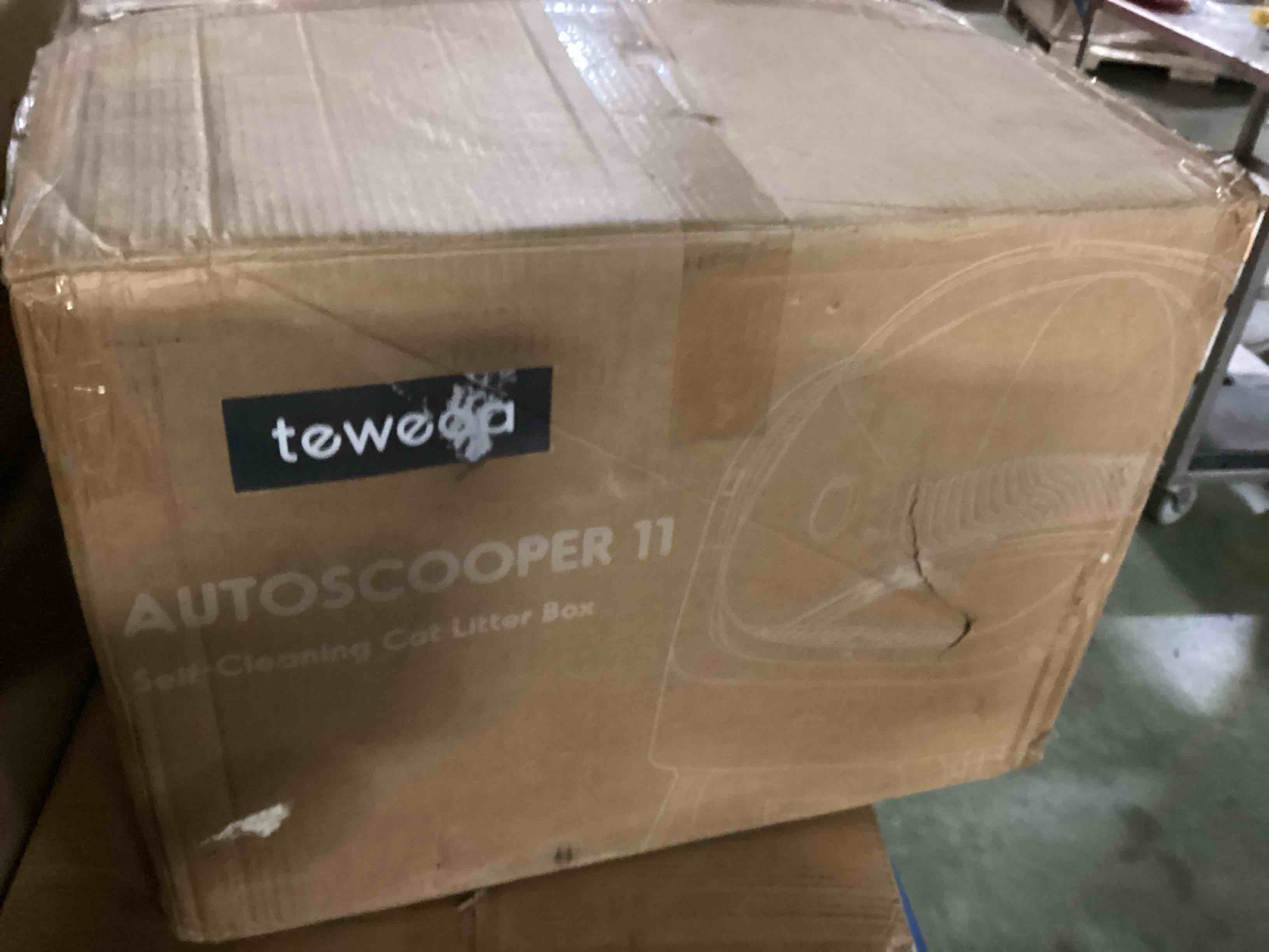 Condition photo showing New/Like New for AutoScooper ll Self Cleaning Cat Litter Box, white and grey