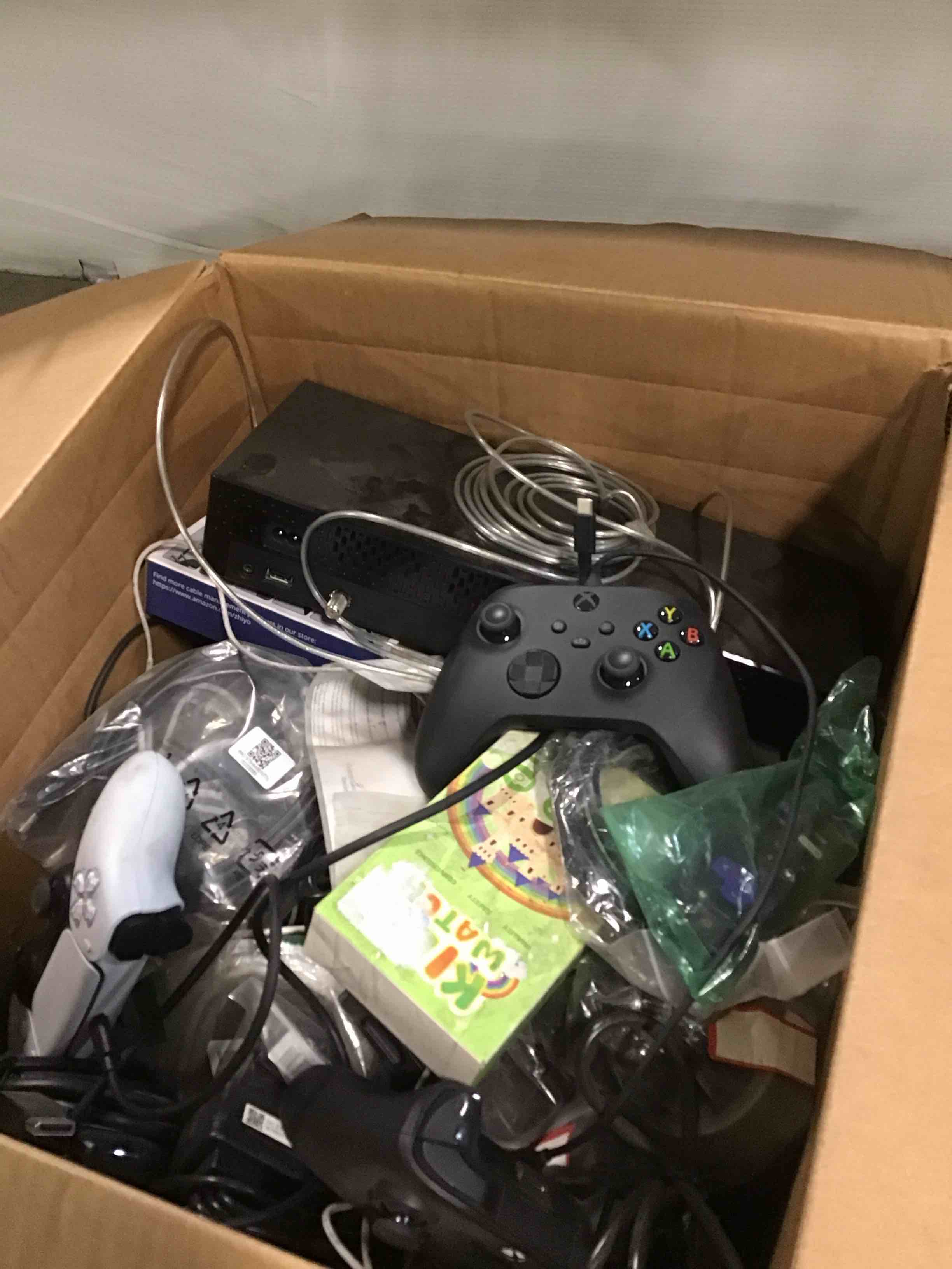 assortment of defective electronics for parts