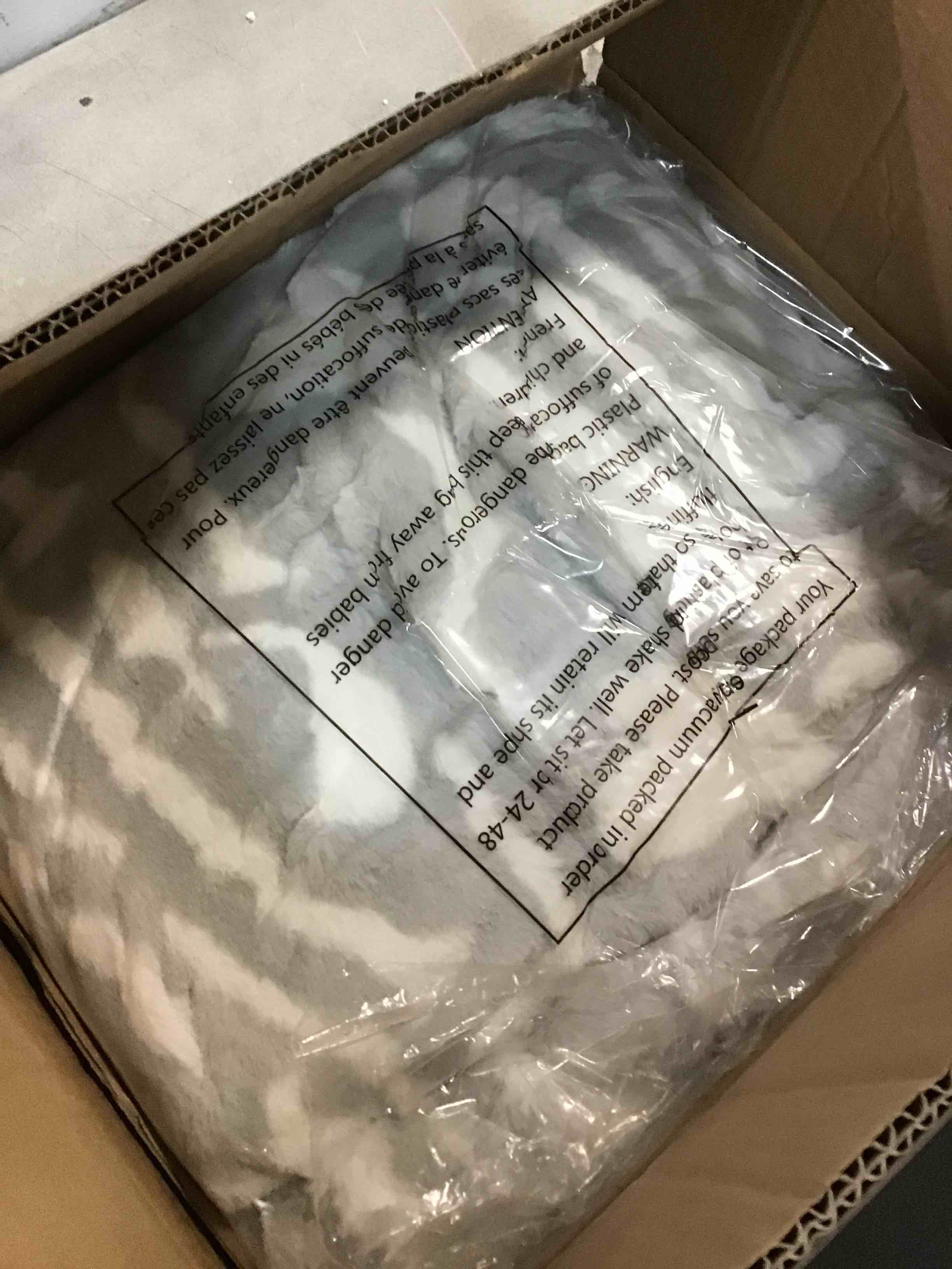 https://s3.amazonaws.com/lotting-images-prod/bidfta/GRA1705028_1735584481793.jpeg