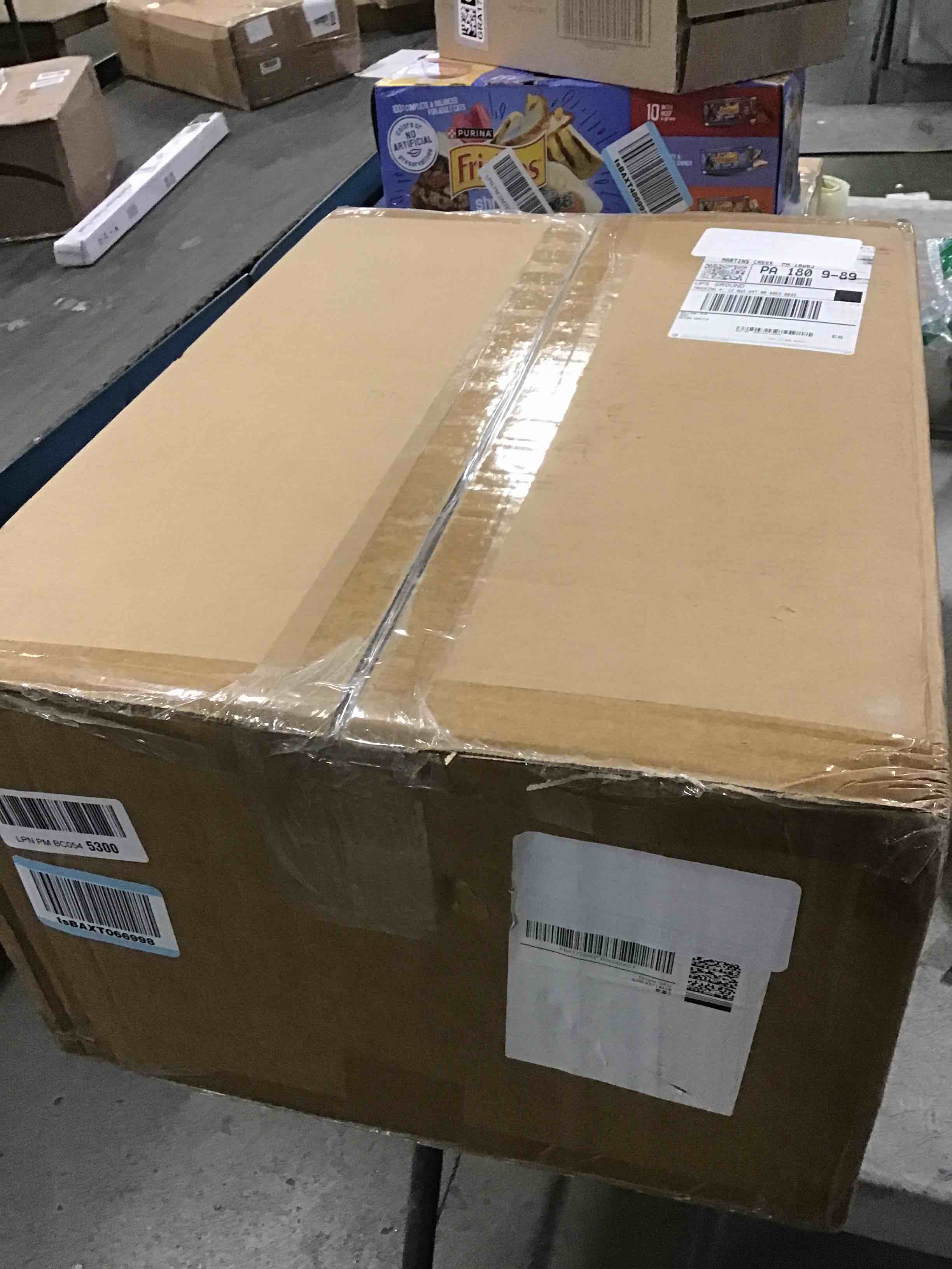 https://s3.amazonaws.com/lotting-images-prod/bidfta/GRA1706492_1736603296664.jpeg