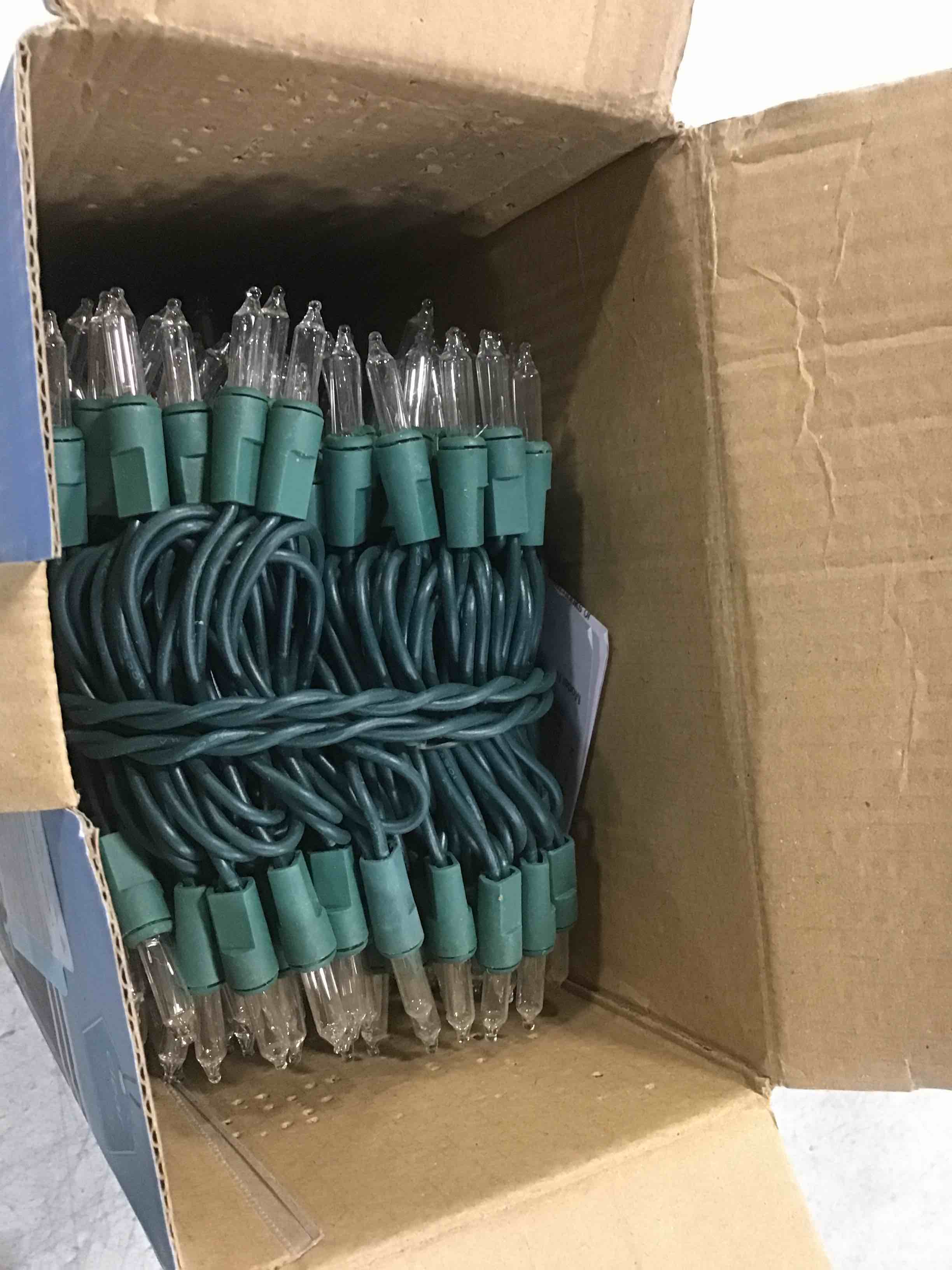 https://s3.amazonaws.com/lotting-images-prod/bidfta/GRA1706508_1736606375249.jpeg