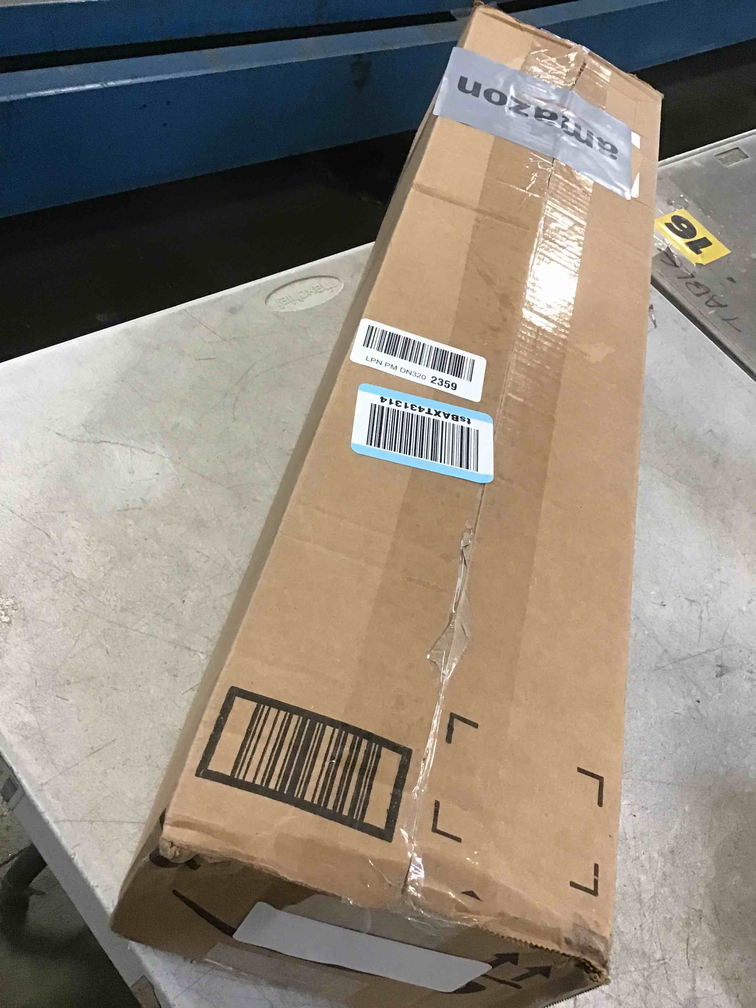 https://s3.amazonaws.com/lotting-images-prod/bidfta/GRA1706704_1736784383174.jpeg
