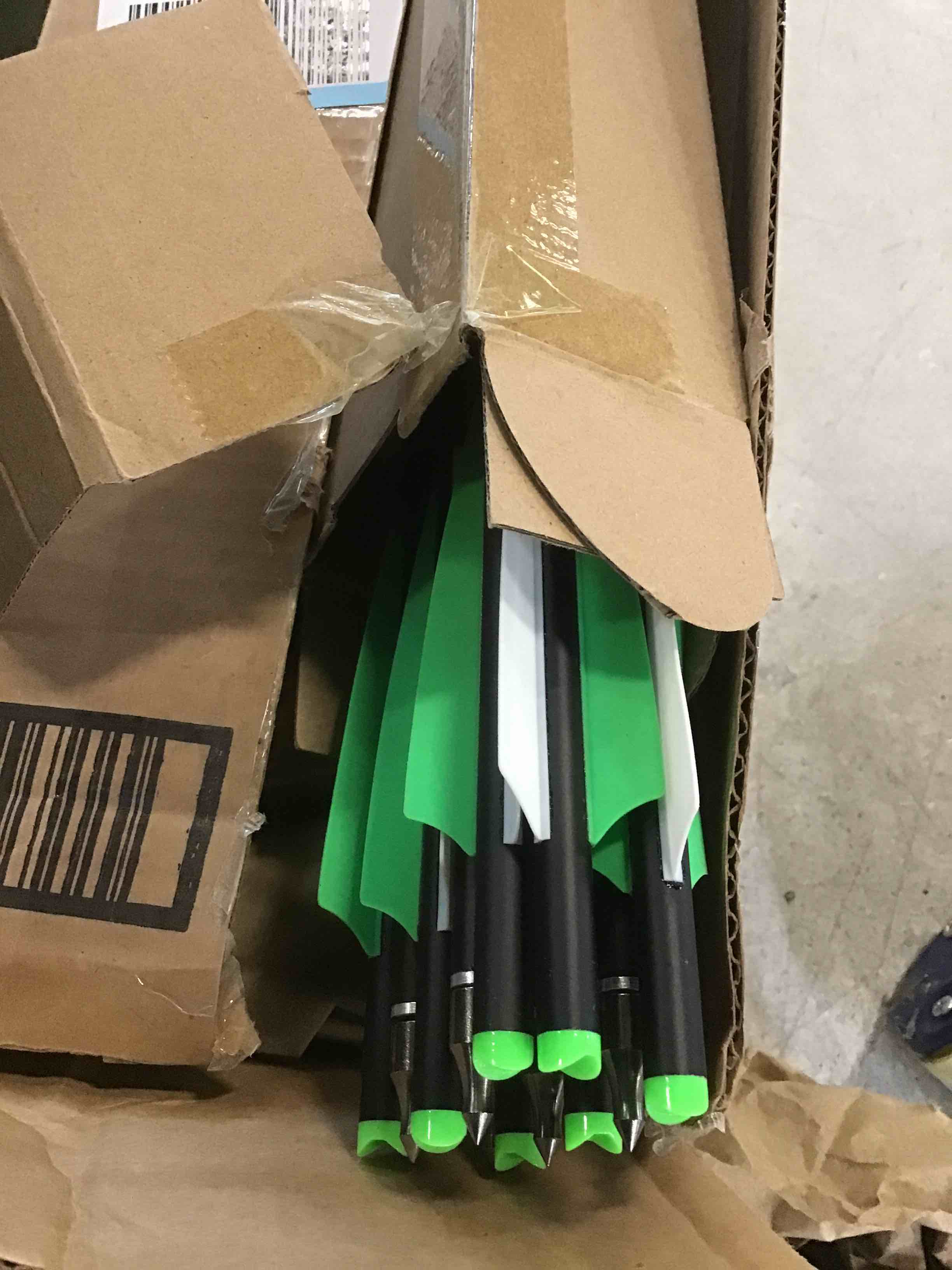 https://s3.amazonaws.com/lotting-images-prod/bidfta/GRA1706704_1736784404266.jpeg