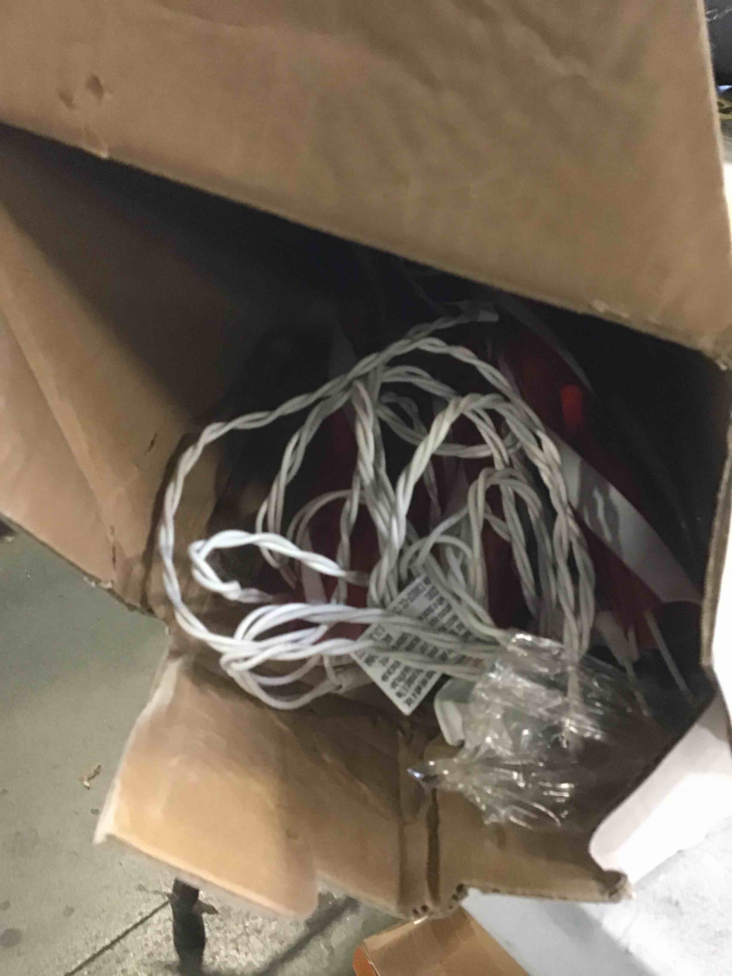https://s3.amazonaws.com/lotting-images-prod/bidfta/GRA1706767_1736793522095.jpeg