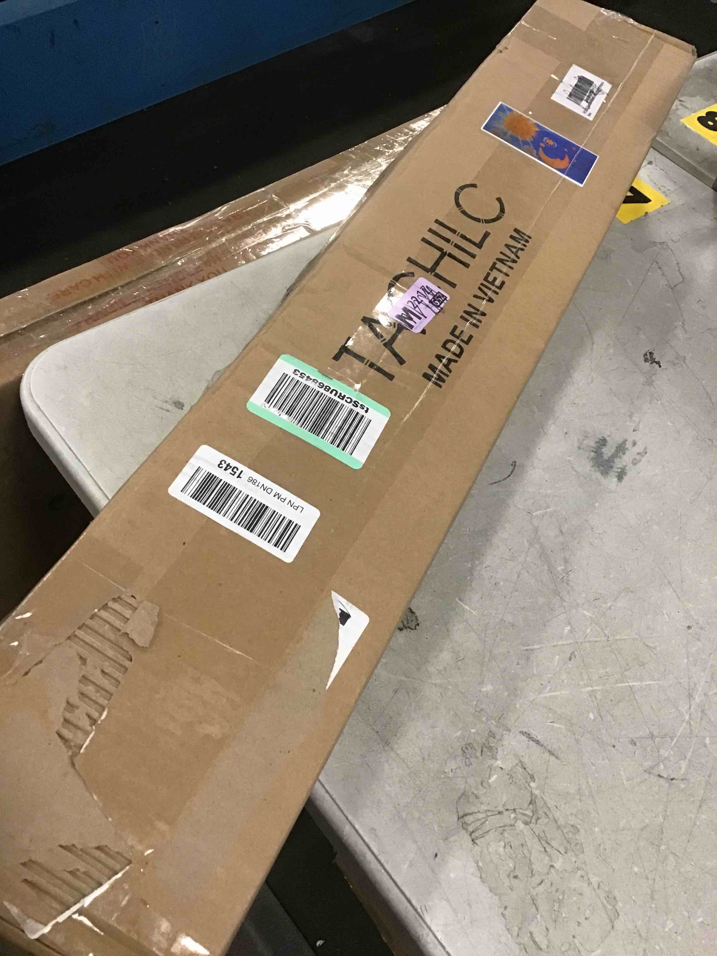 https://s3.amazonaws.com/lotting-images-prod/bidfta/GRA1707111_1736950668056.jpeg