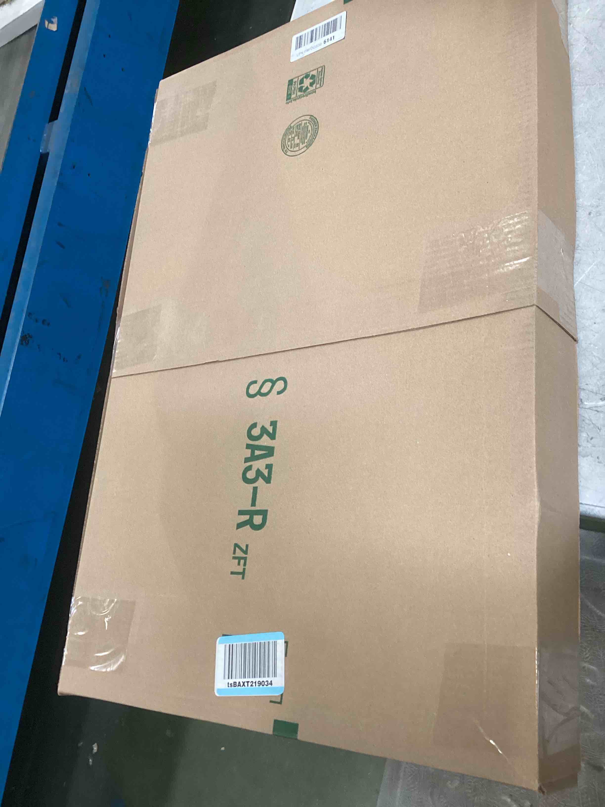 https://s3.amazonaws.com/lotting-images-prod/bidfta/GRA1707244_1736965327502.jpeg