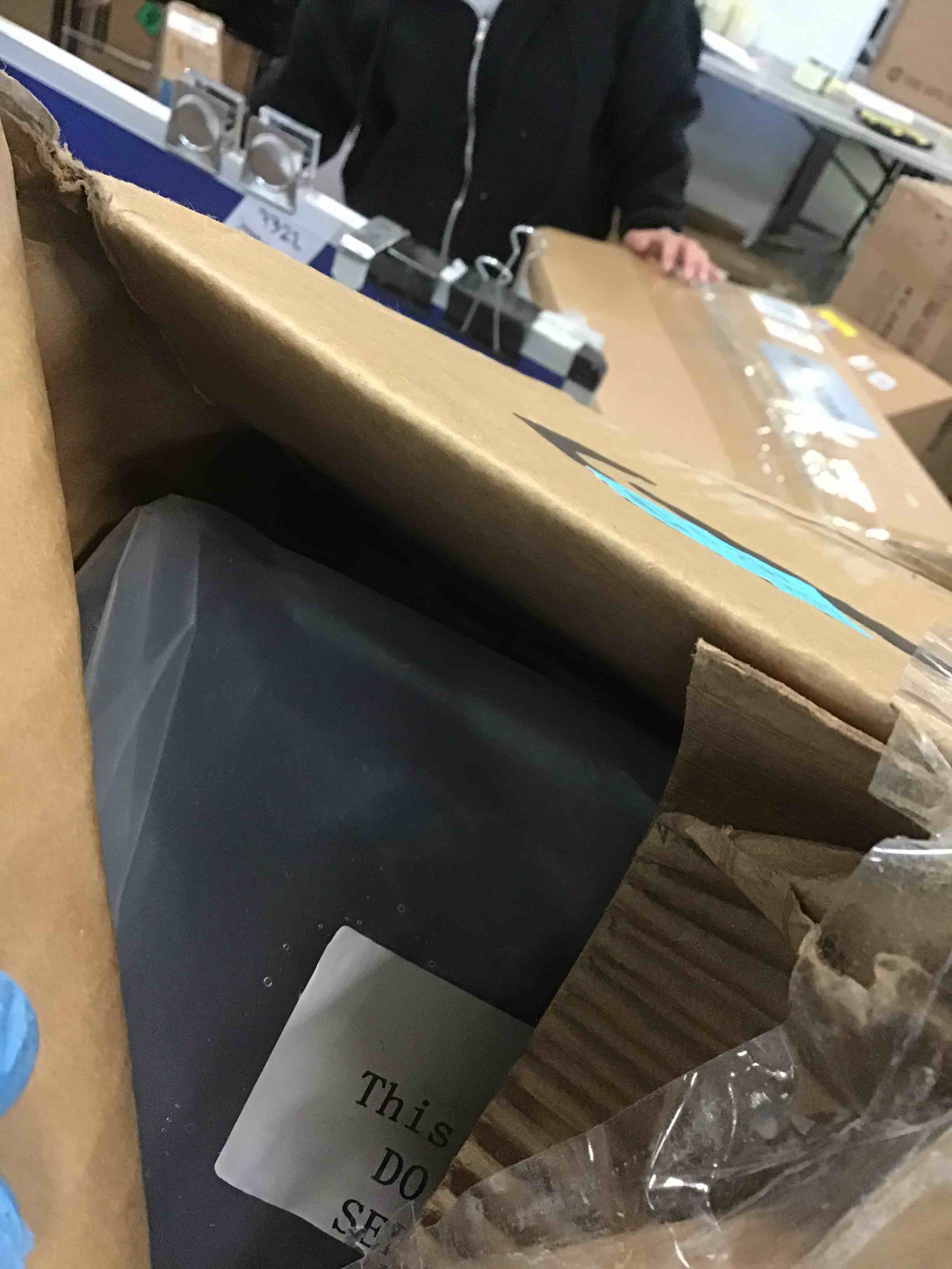https://s3.amazonaws.com/lotting-images-prod/bidfta/GRA1707399_1737042188505.jpeg