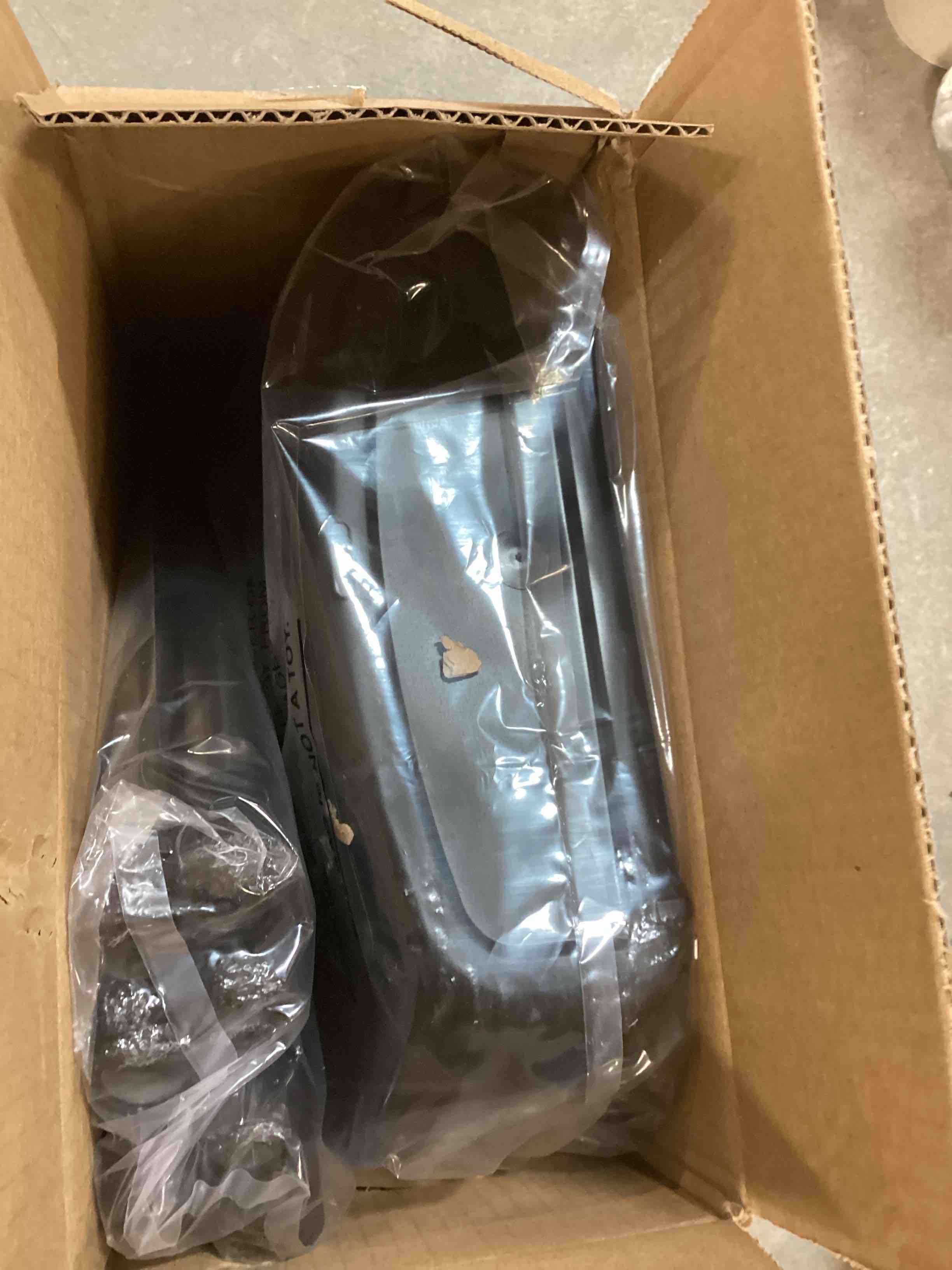 https://s3.amazonaws.com/lotting-images-prod/bidfta/GRA1708191_1734621884308.jpeg