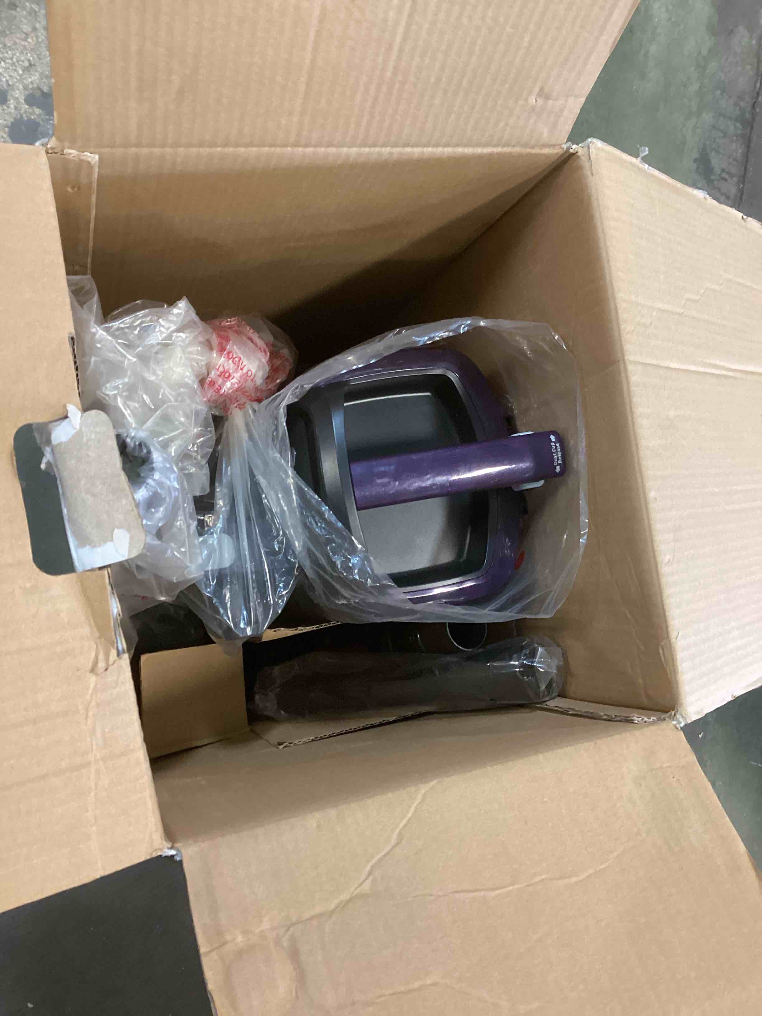 https://s3.amazonaws.com/lotting-images-prod/bidfta/GRA1708651_1734969628097.jpeg