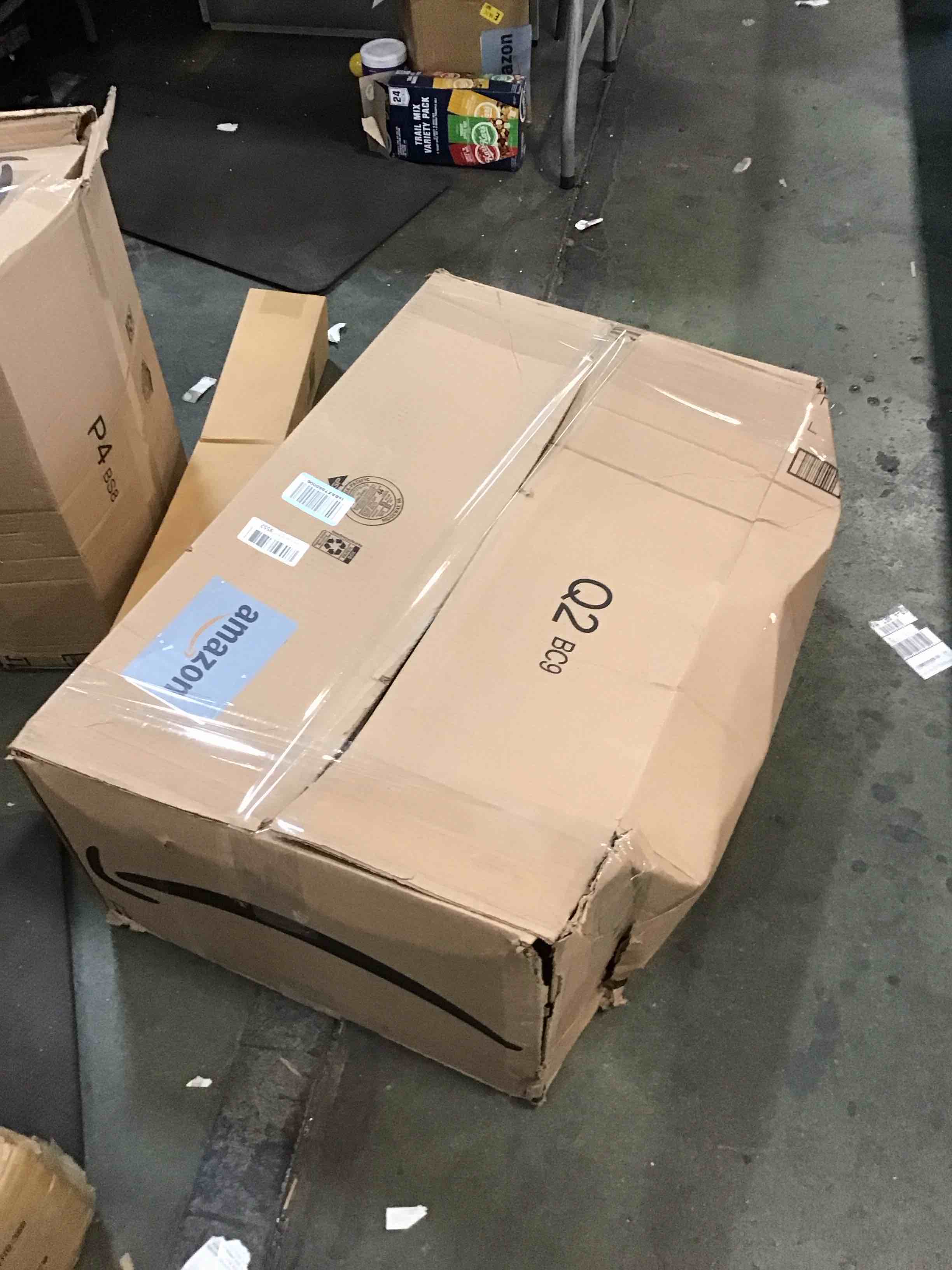 https://s3.amazonaws.com/lotting-images-prod/bidfta/GRA1708670_1734972090571.jpeg