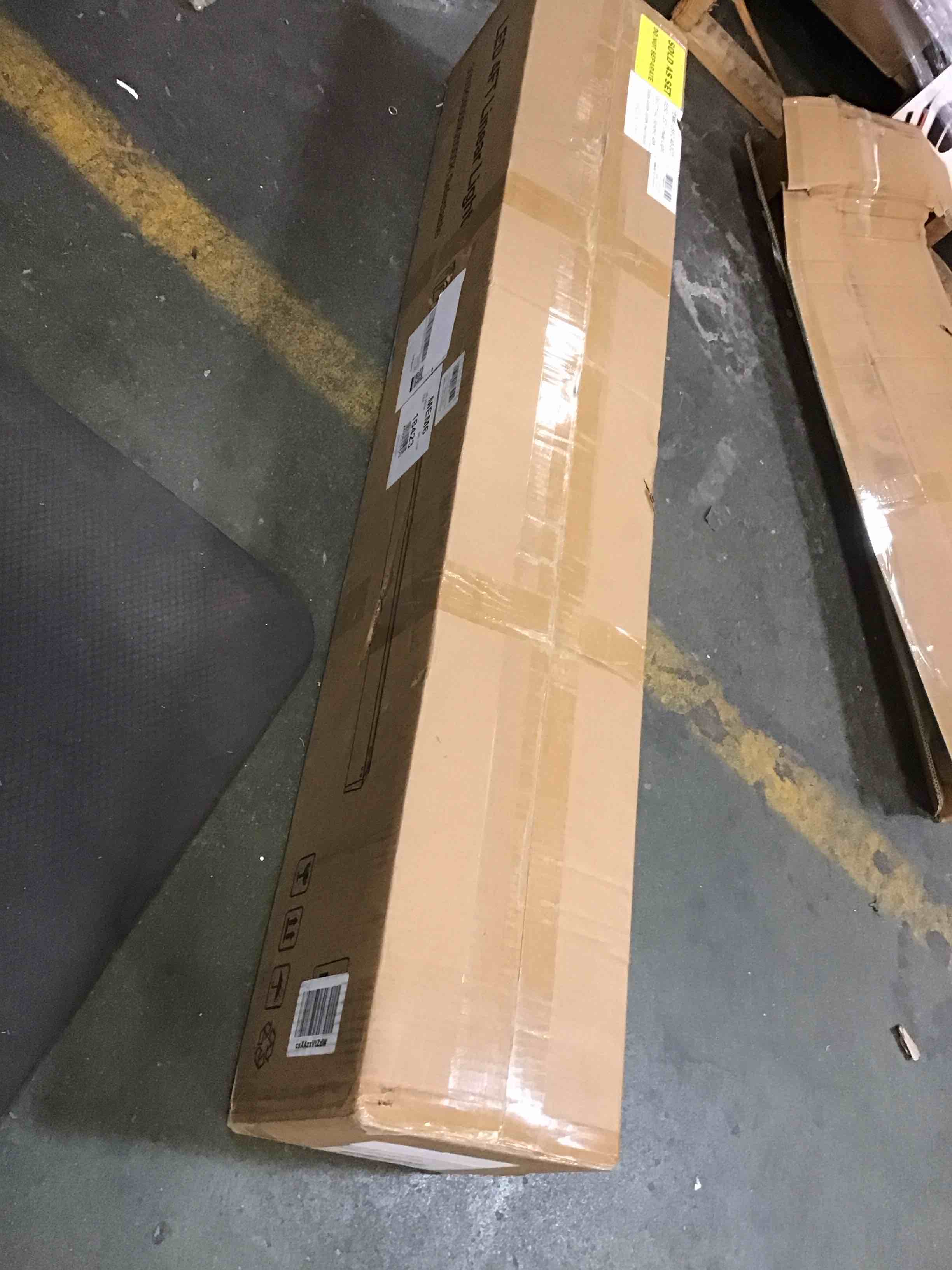 https://s3.amazonaws.com/lotting-images-prod/bidfta/GRA1708701_1734979104193.jpeg