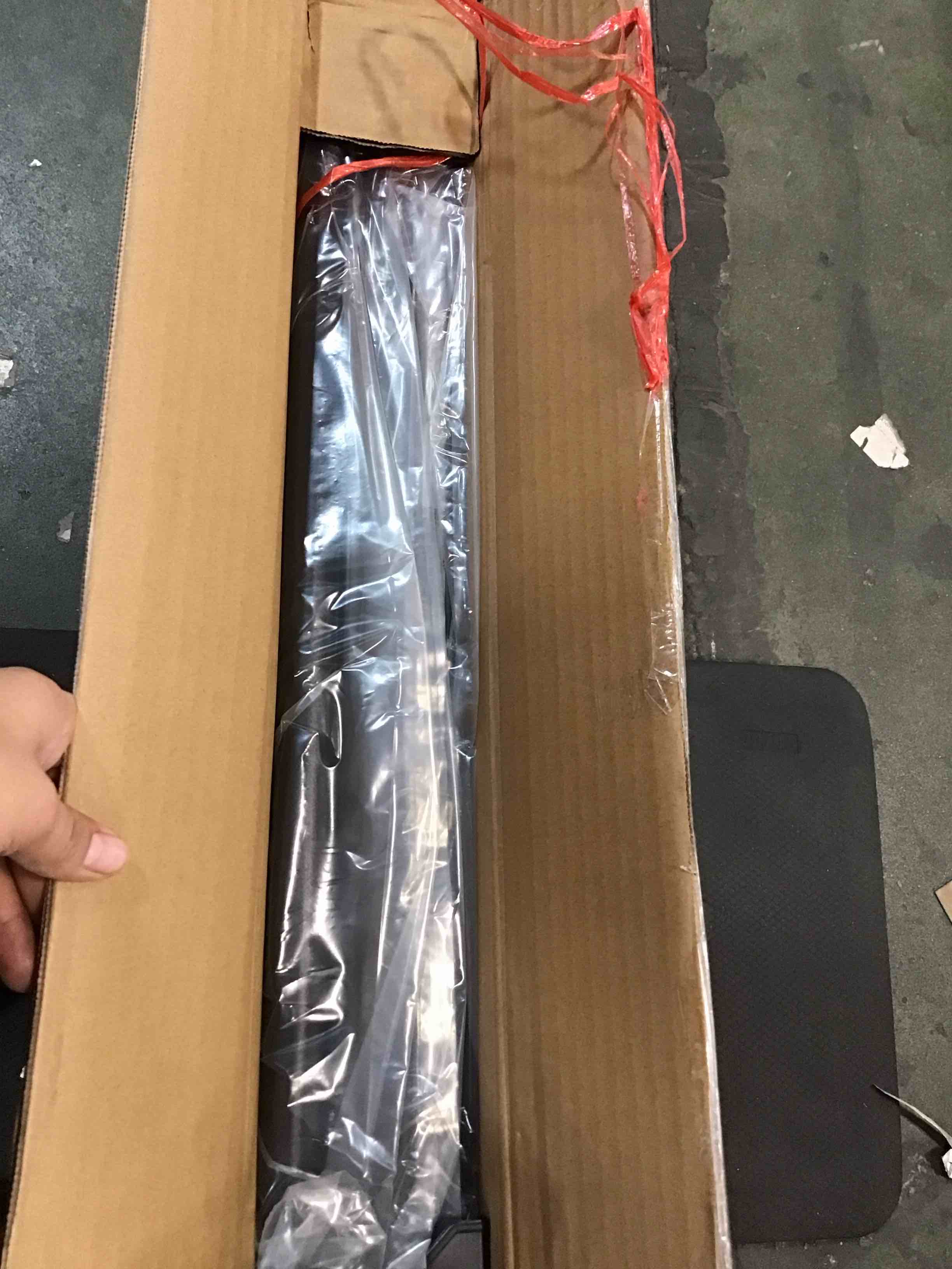 https://s3.amazonaws.com/lotting-images-prod/bidfta/GRA1708712_1734980124946.jpeg