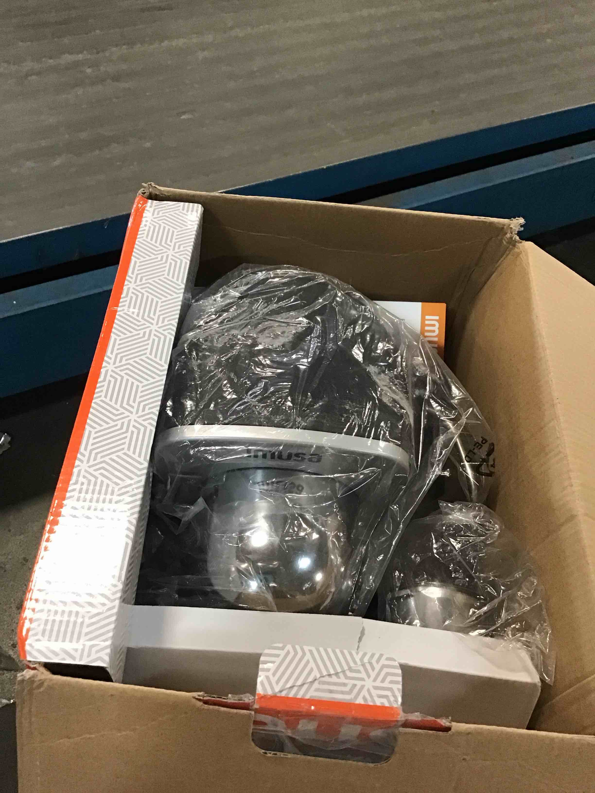 https://s3.amazonaws.com/lotting-images-prod/bidfta/GRA1708727_1734981494365.jpeg