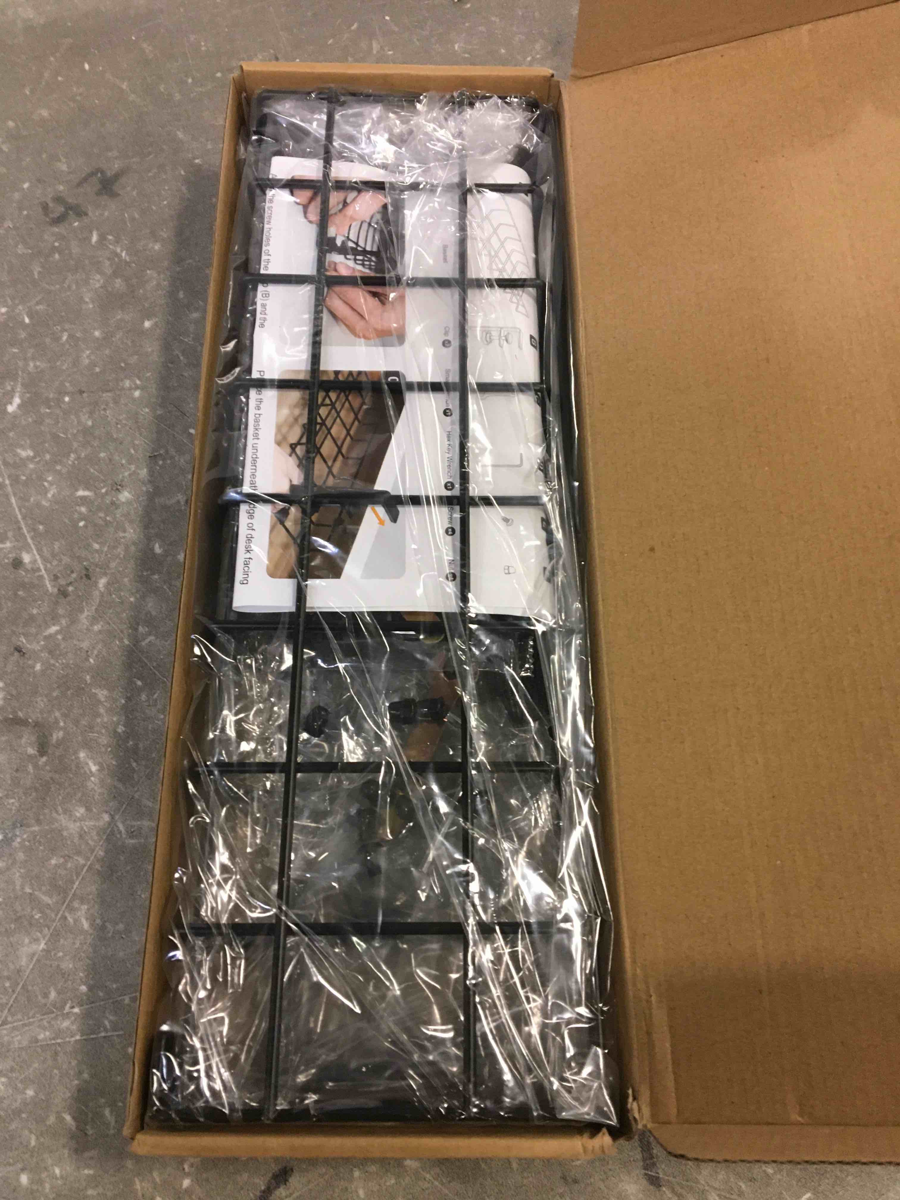 https://s3.amazonaws.com/lotting-images-prod/bidfta/GRA1709709_1741190625904.jpeg