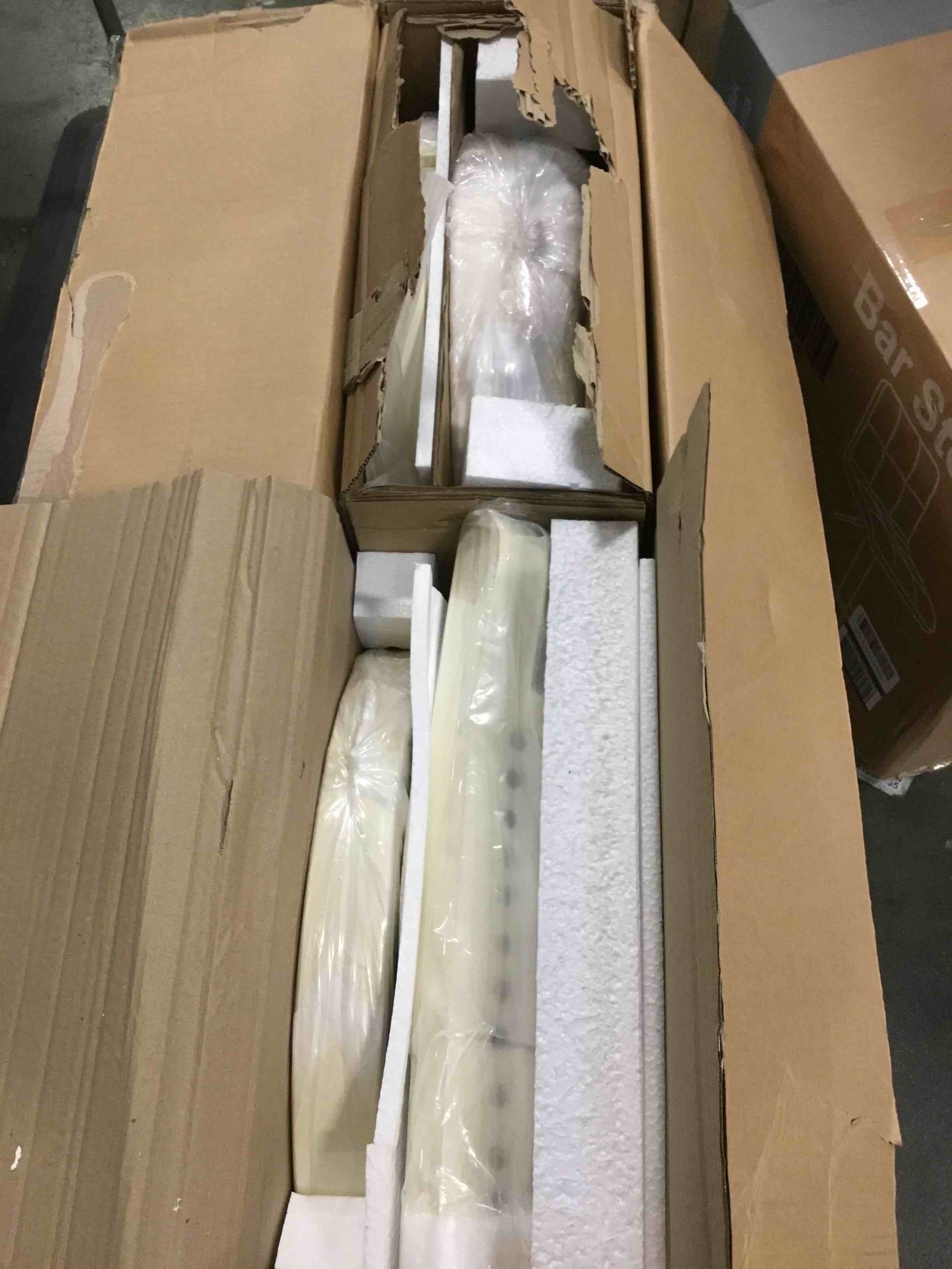 https://s3.amazonaws.com/lotting-images-prod/bidfta/GRA1709792_1741202094305.jpeg