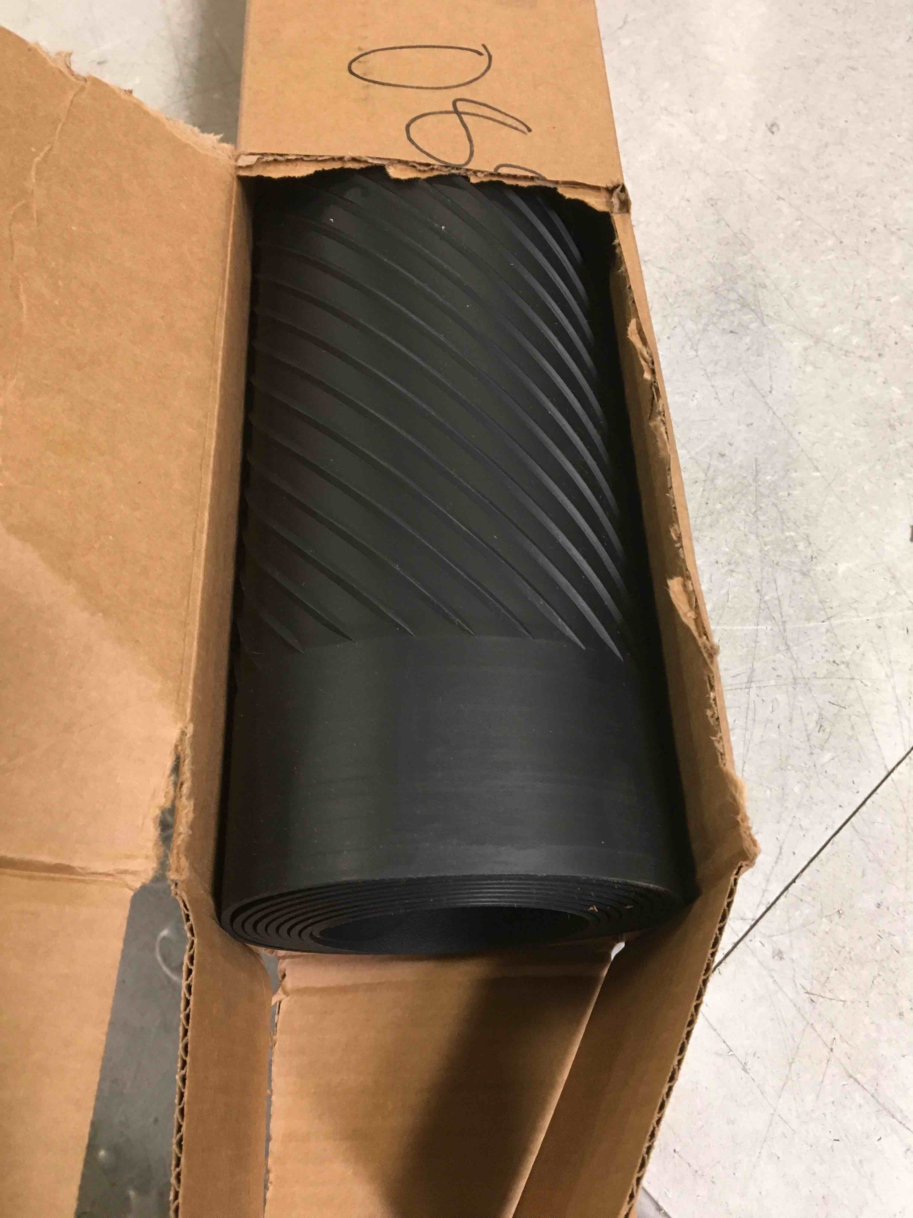 https://s3.amazonaws.com/lotting-images-prod/bidfta/GRA1709946_1741278520475.jpeg
