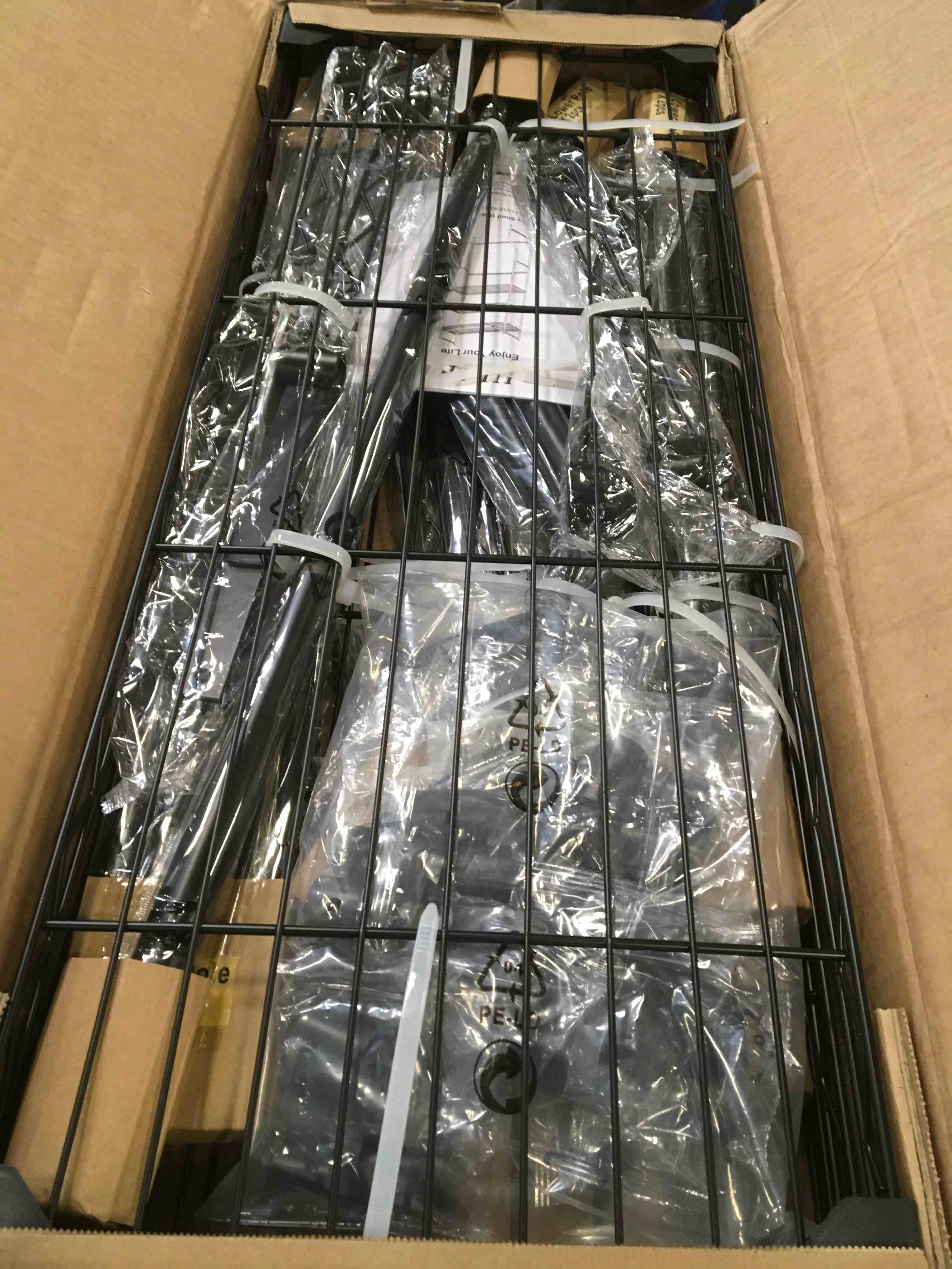 https://s3.amazonaws.com/lotting-images-prod/bidfta/GRA1710343_1741621796221.jpeg