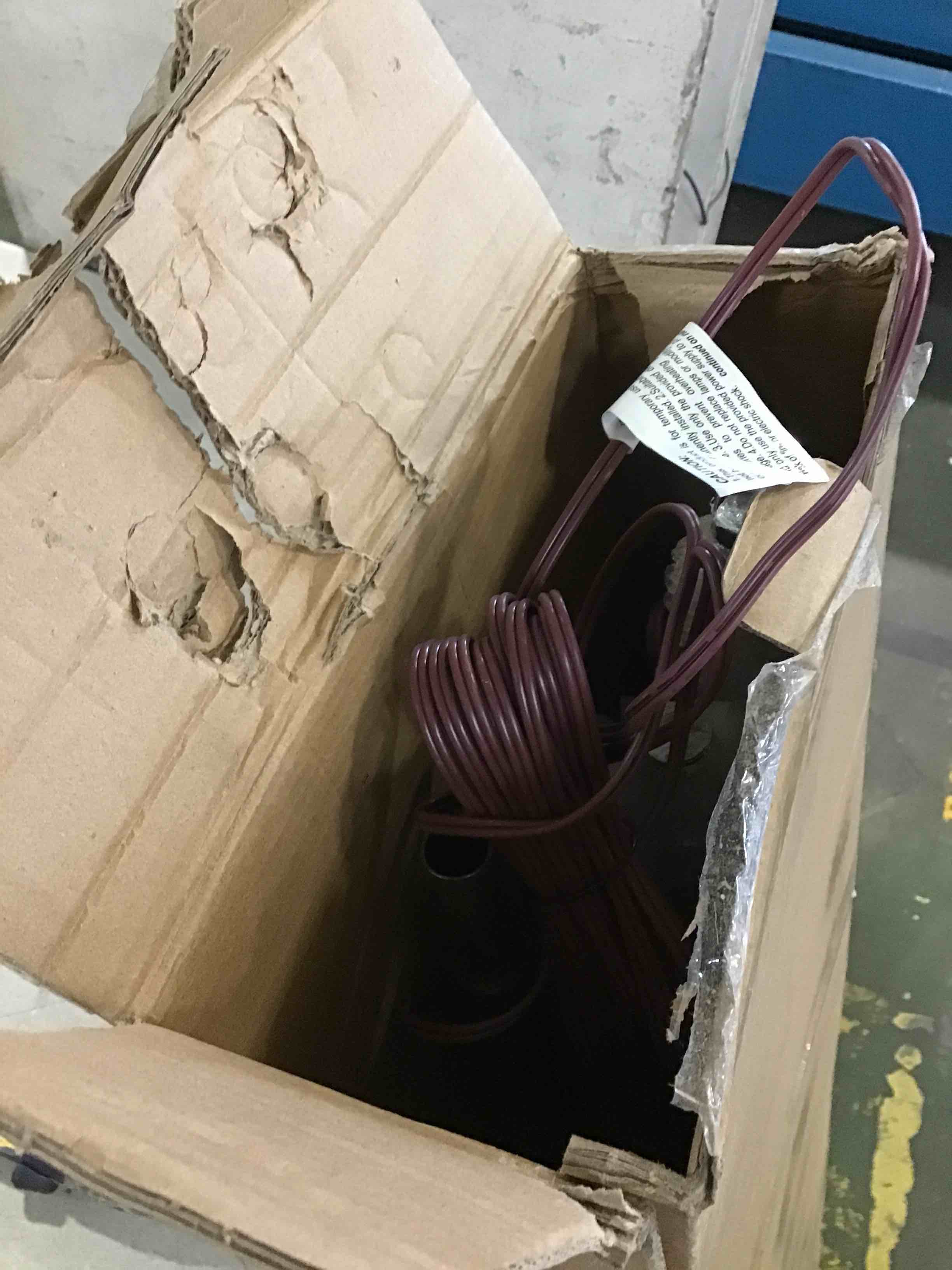 https://s3.amazonaws.com/lotting-images-prod/bidfta/GRA1711126_1734190404396.jpeg
