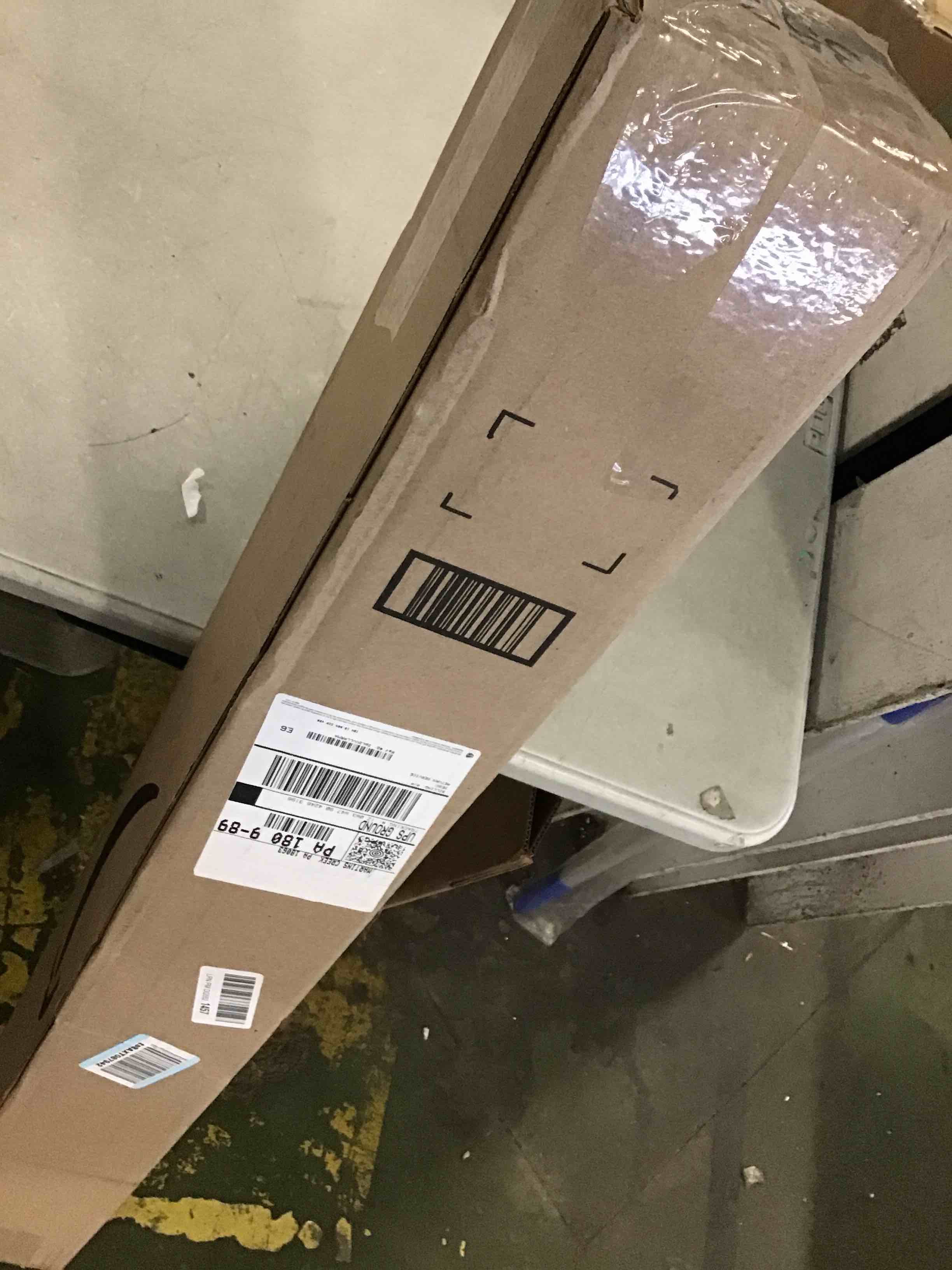 https://s3.amazonaws.com/lotting-images-prod/bidfta/GRA1711131_1734190753780.jpeg