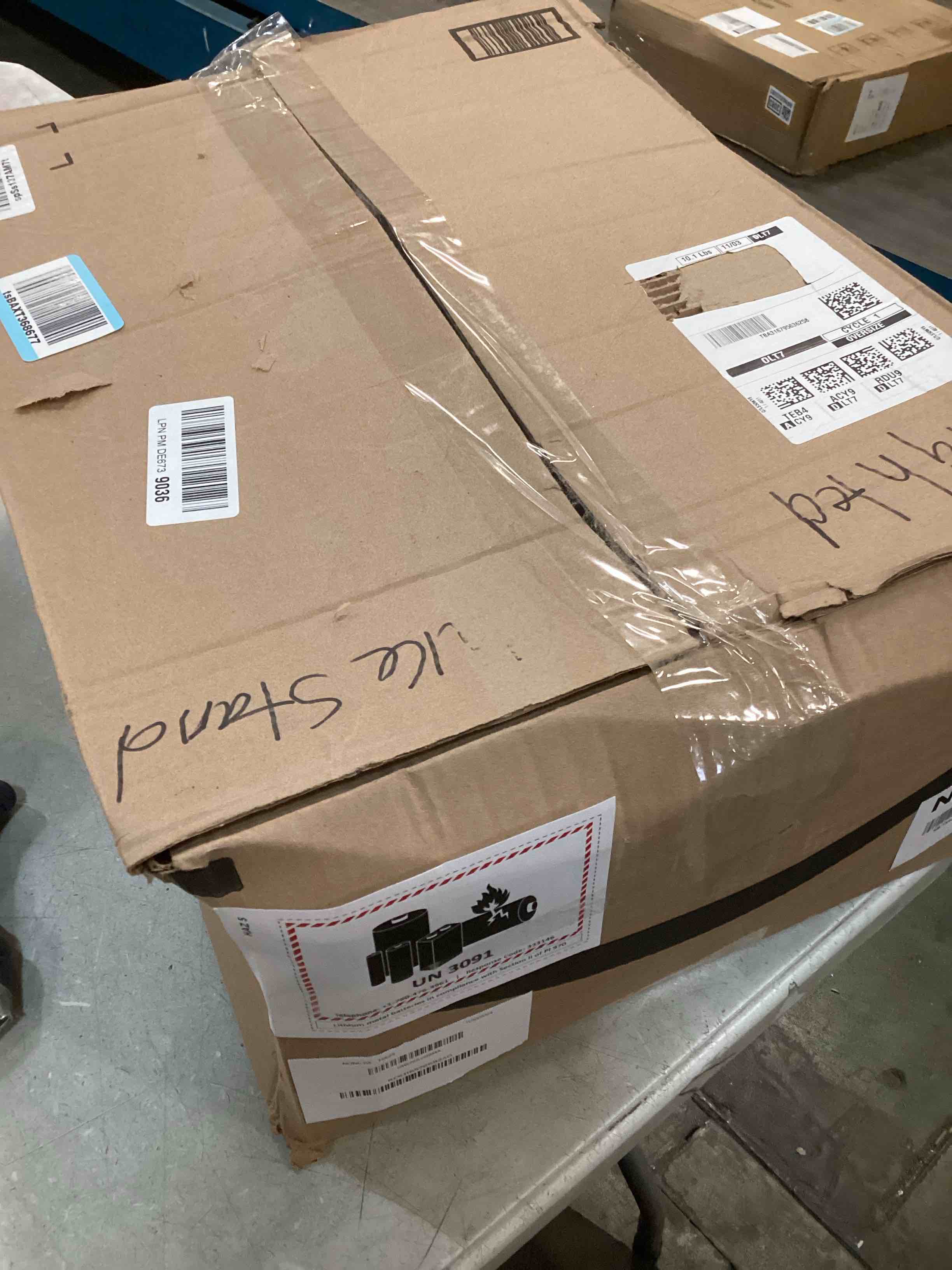 https://s3.amazonaws.com/lotting-images-prod/bidfta/GRA1712063_1734628987861.jpeg