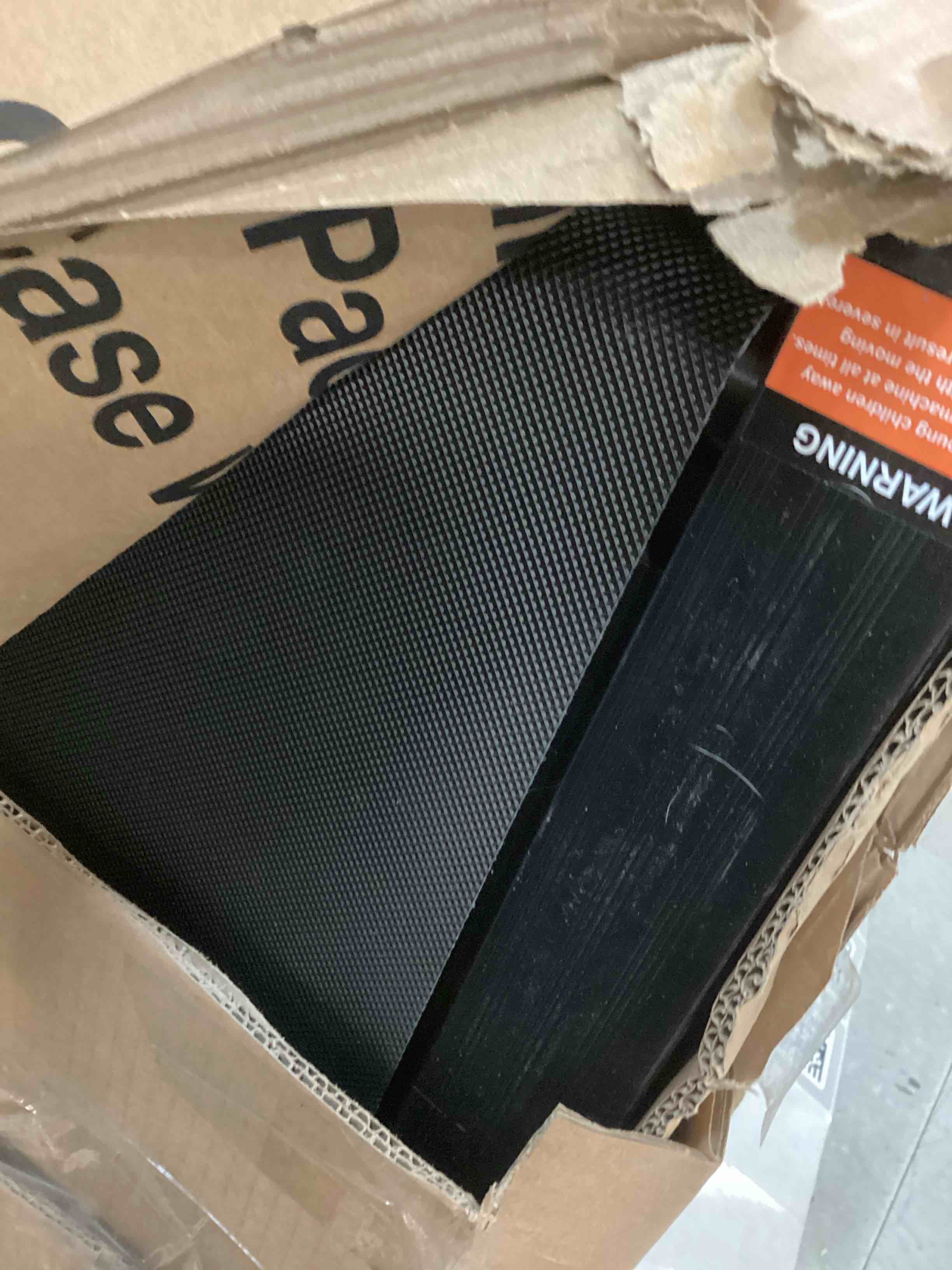 https://s3.amazonaws.com/lotting-images-prod/bidfta/GRA1712105_1734635047933.jpeg