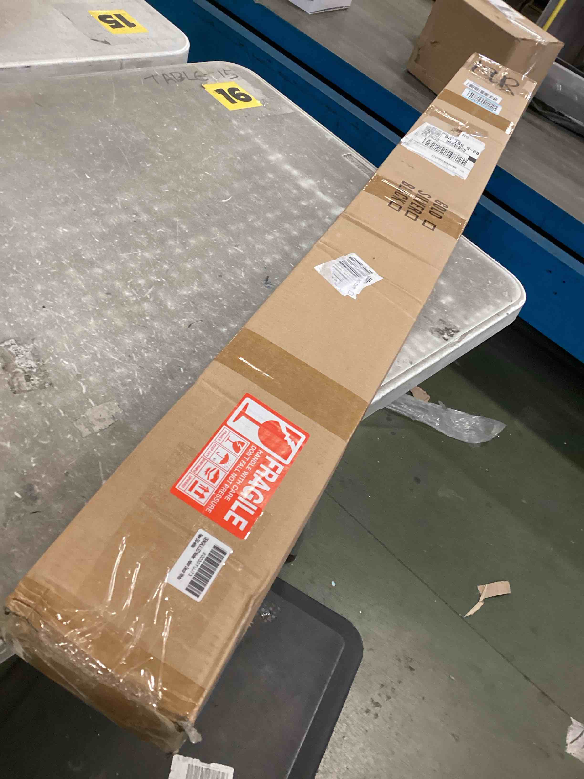 https://s3.amazonaws.com/lotting-images-prod/bidfta/GRA1713560_1735573986314.jpeg