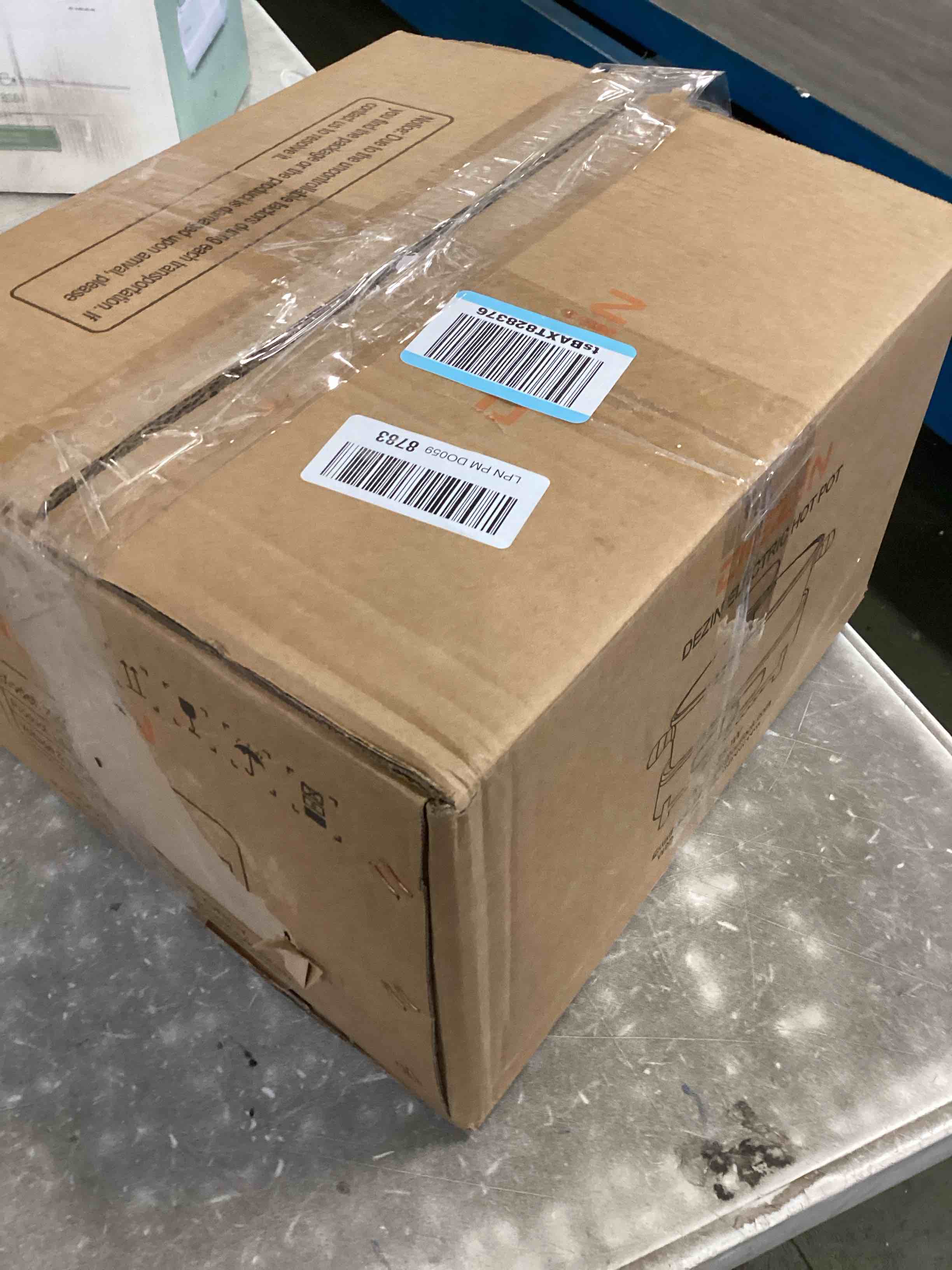 https://s3.amazonaws.com/lotting-images-prod/bidfta/GRA1713573_1735575242214.jpeg