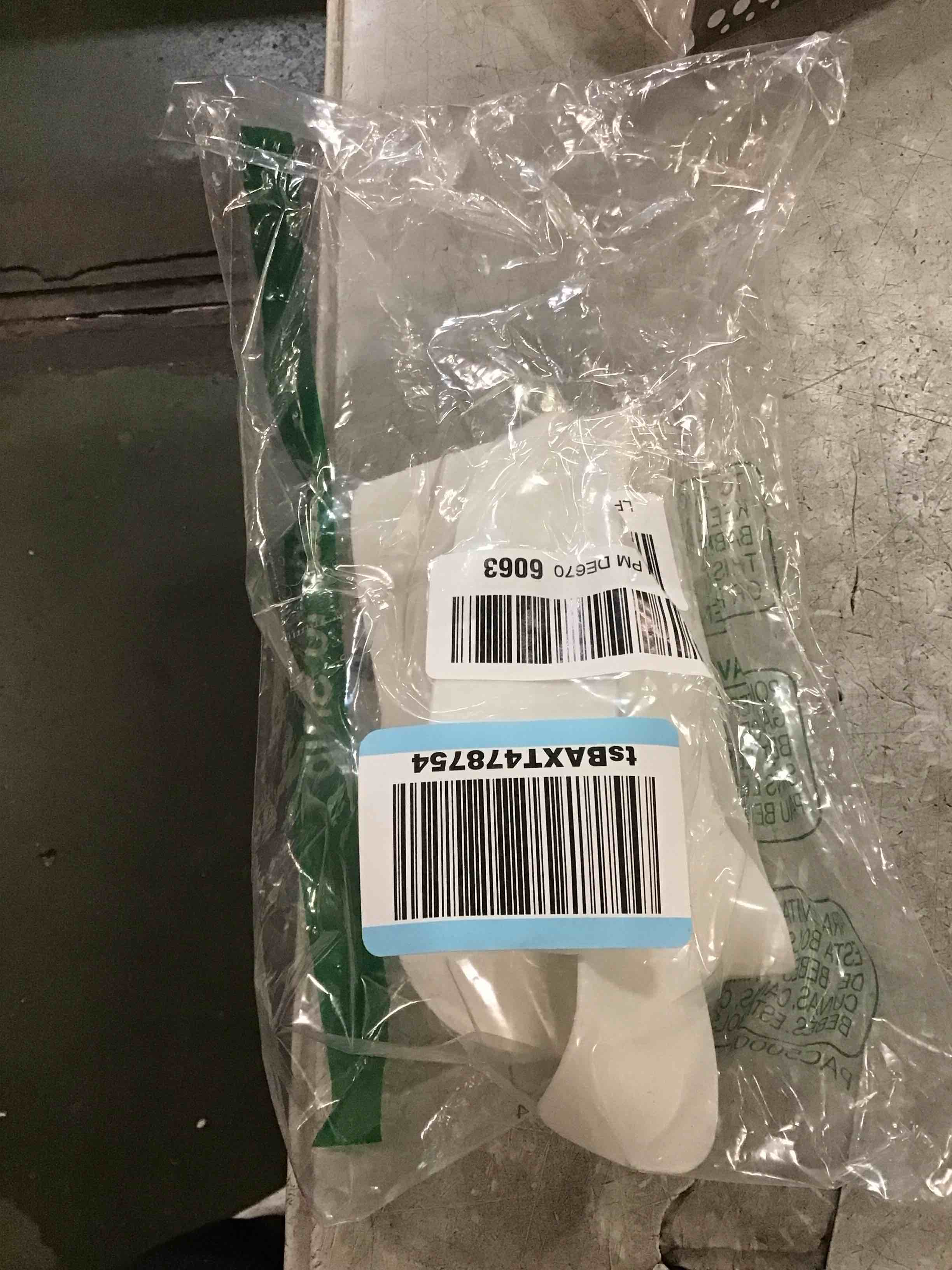 https://s3.amazonaws.com/lotting-images-prod/bidfta/GRA1717482_1735859216927.jpeg
