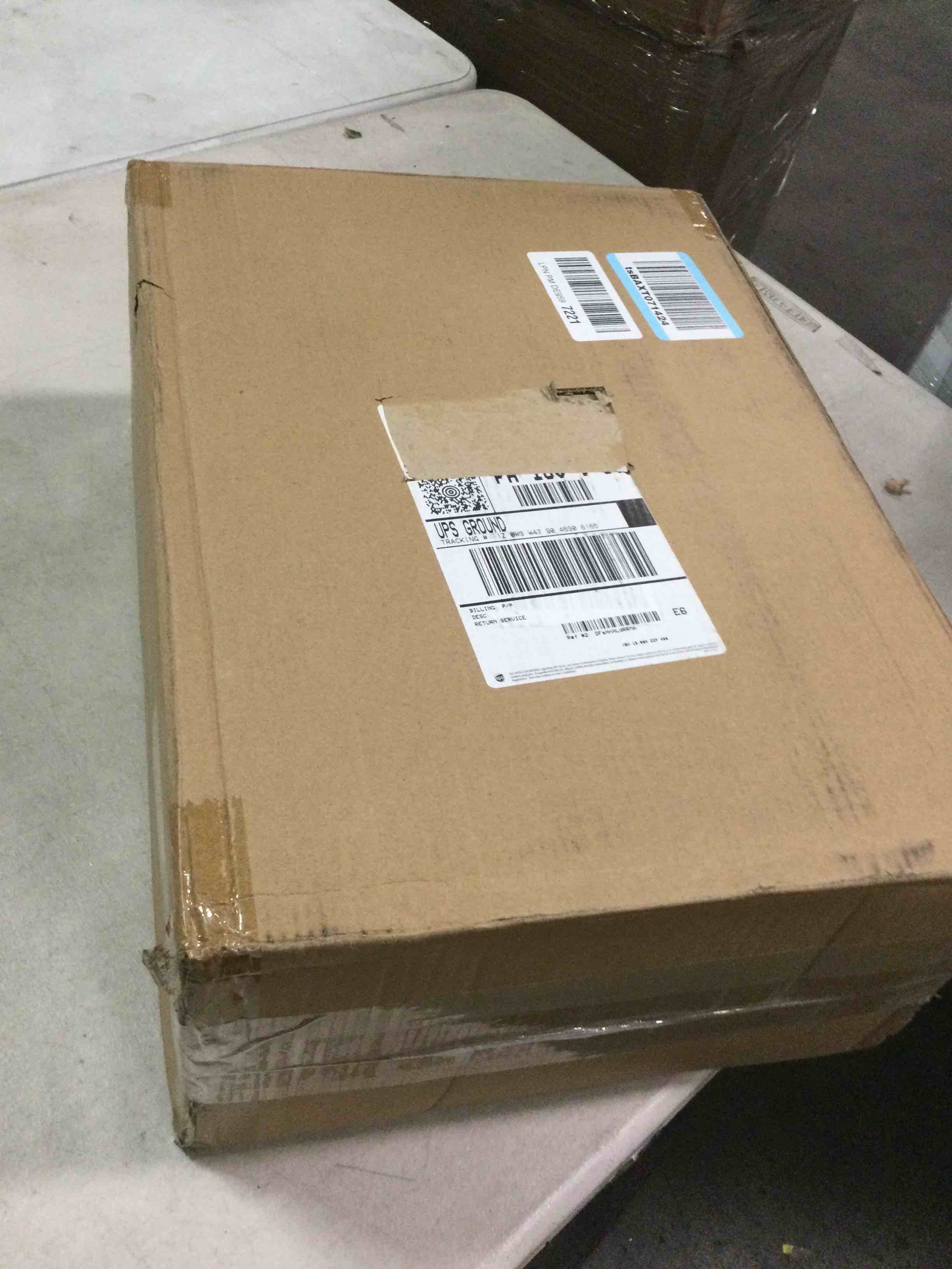 https://s3.amazonaws.com/lotting-images-prod/bidfta/GRA1717687_1736253135534.jpeg