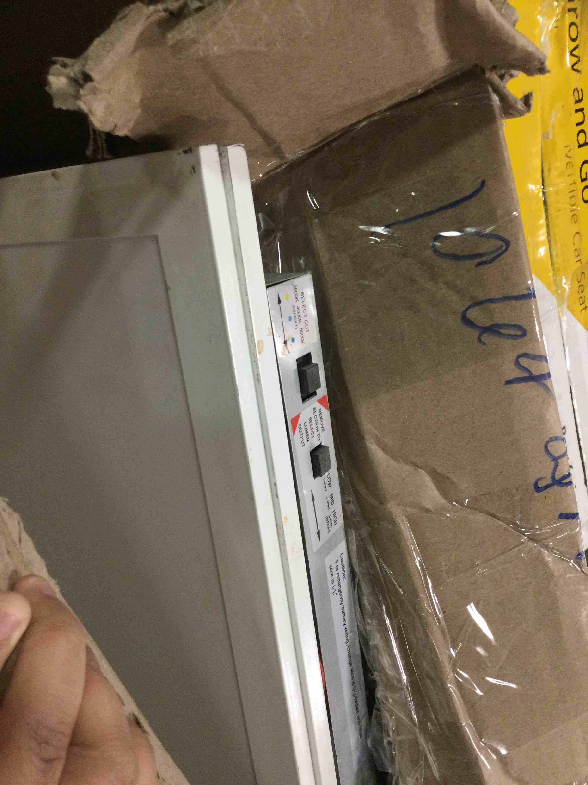https://s3.amazonaws.com/lotting-images-prod/bidfta/GRA1717703_1736255147929.jpeg