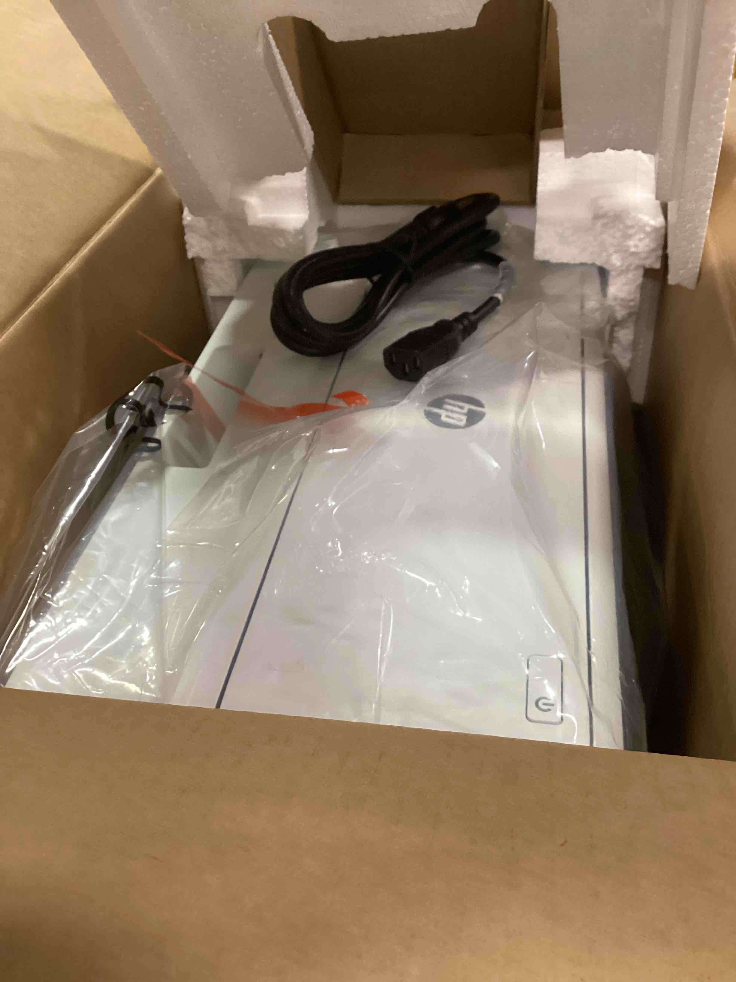 https://s3.amazonaws.com/lotting-images-prod/bidfta/GRA1718142_1736447841238.jpeg