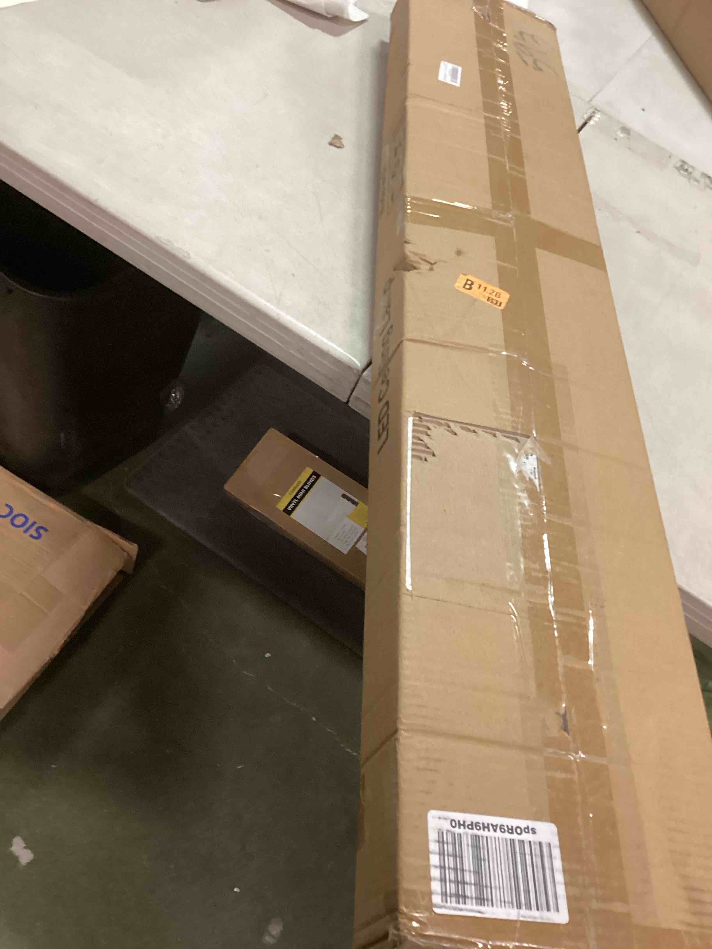 https://s3.amazonaws.com/lotting-images-prod/bidfta/GRA1718179_1736511202659.jpeg
