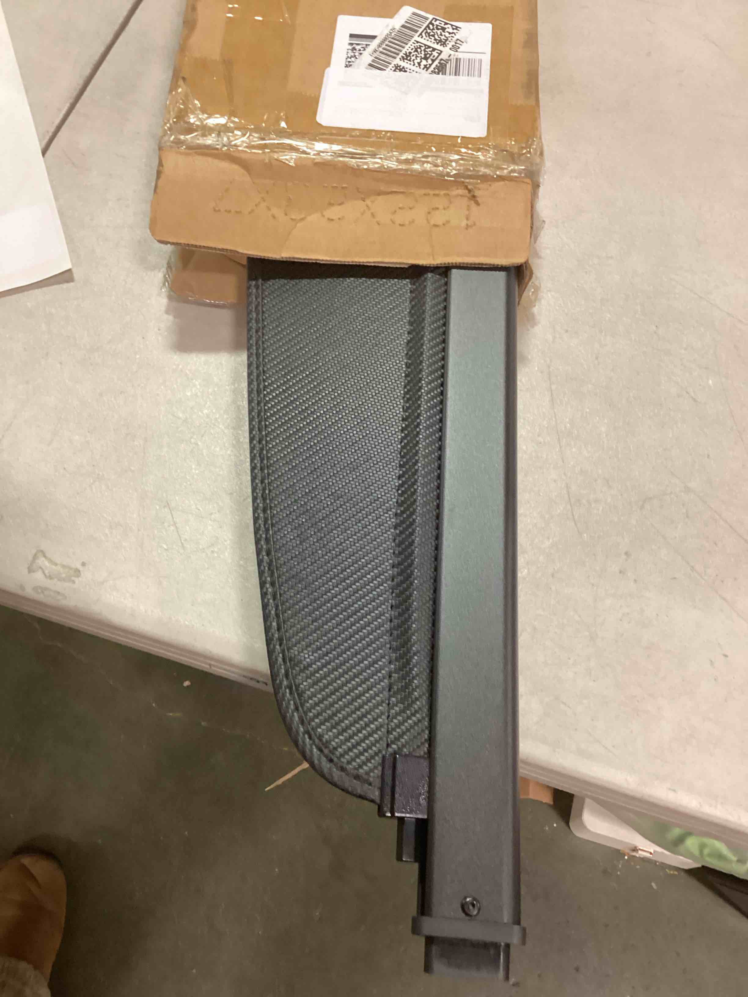 https://s3.amazonaws.com/lotting-images-prod/bidfta/GRA1718213_1736523086589.jpeg