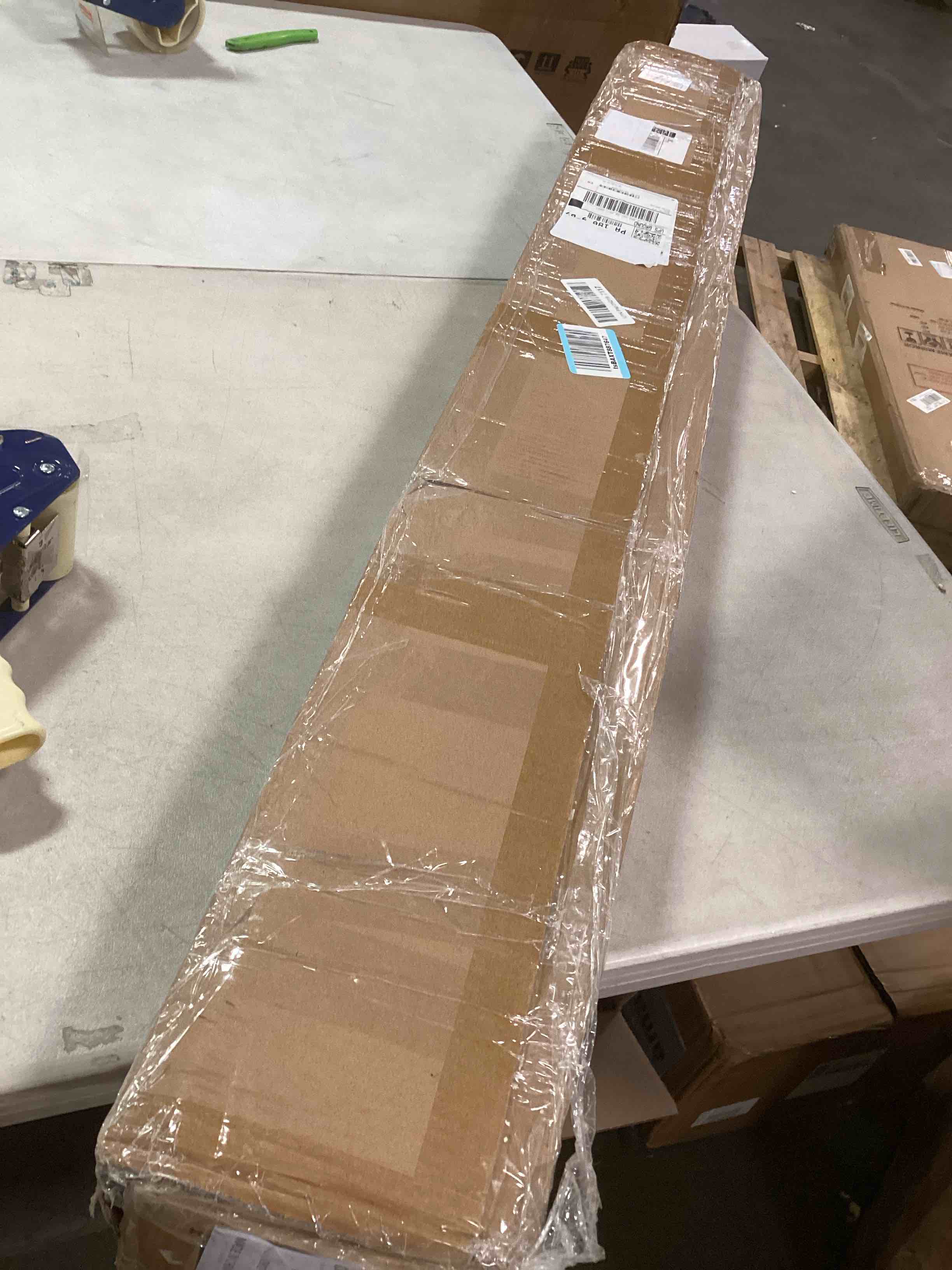 https://s3.amazonaws.com/lotting-images-prod/bidfta/GRA1718353_1736777331018.jpeg