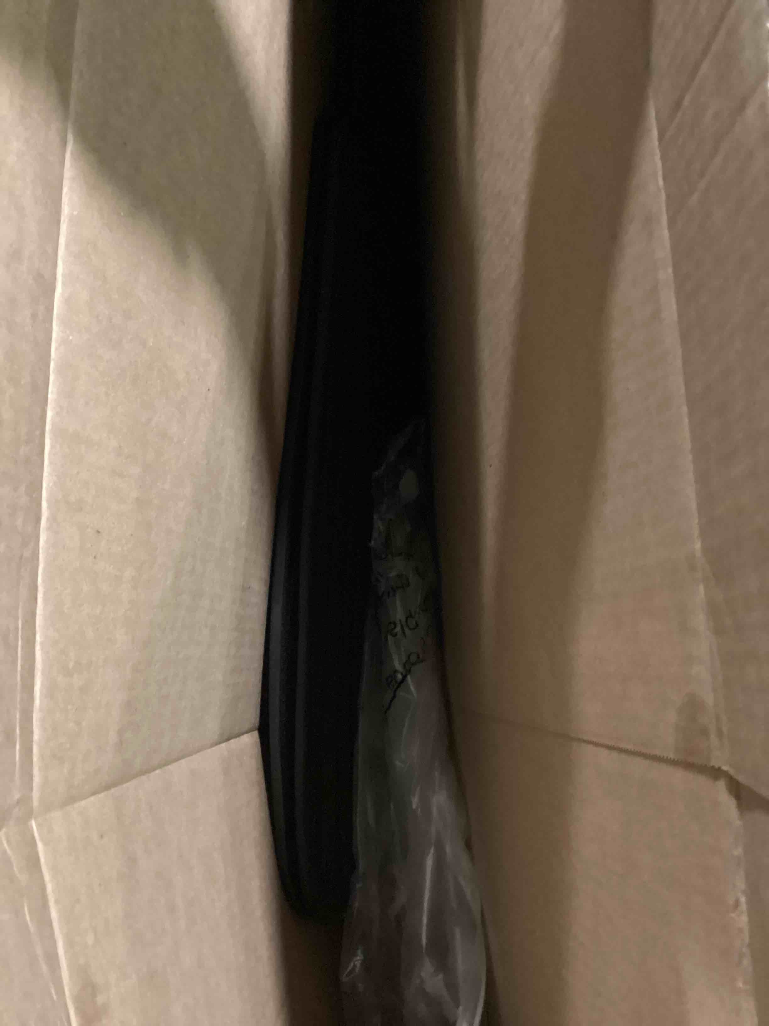 https://s3.amazonaws.com/lotting-images-prod/bidfta/GRA1718947_1737031608708.jpeg