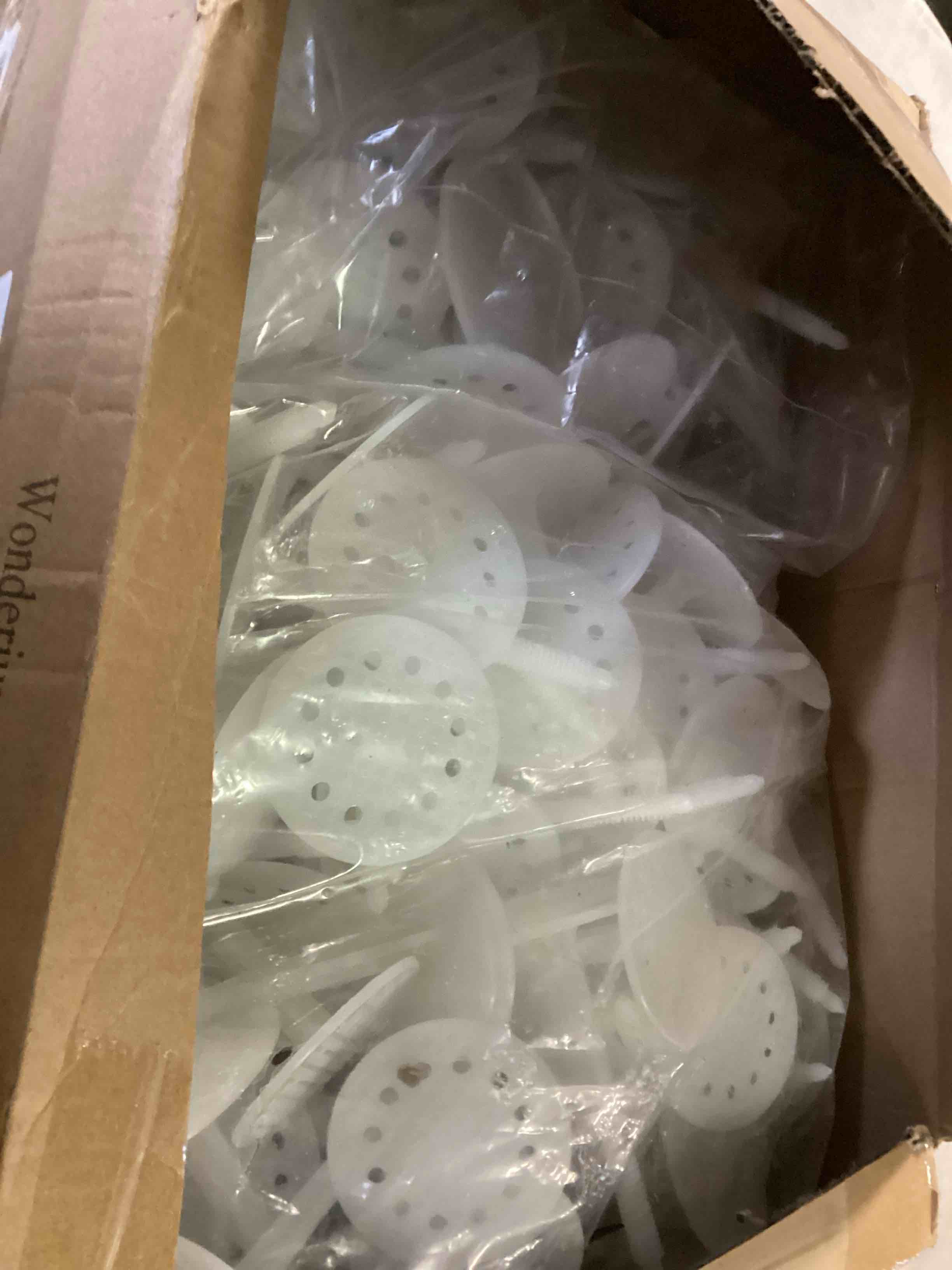 https://s3.amazonaws.com/lotting-images-prod/bidfta/GRA1718977_1737034780730.jpeg