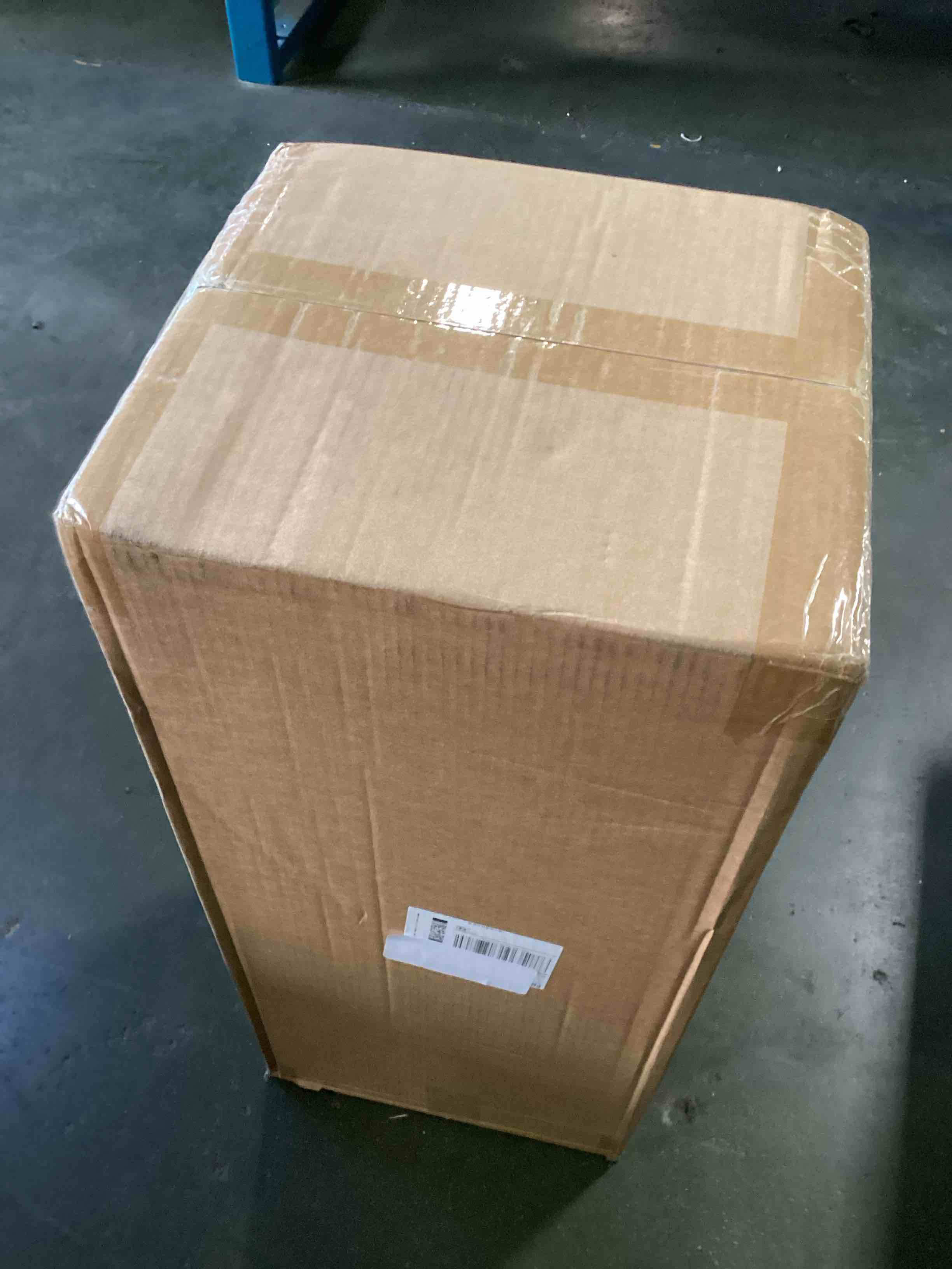 https://s3.amazonaws.com/lotting-images-prod/bidfta/GRA1718992_1737035489170.jpeg