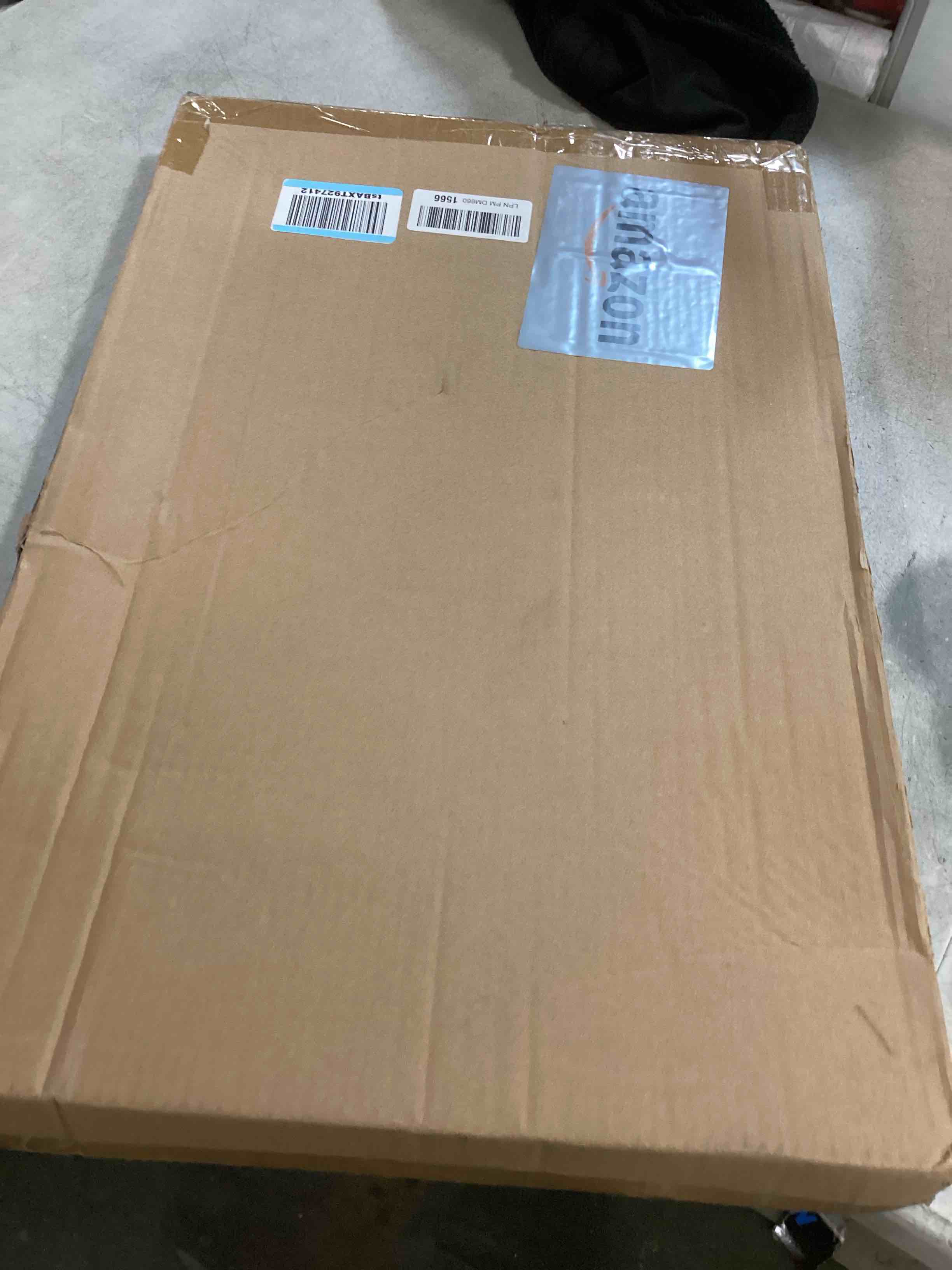 https://s3.amazonaws.com/lotting-images-prod/bidfta/GRA1719130_1737060141246.jpeg