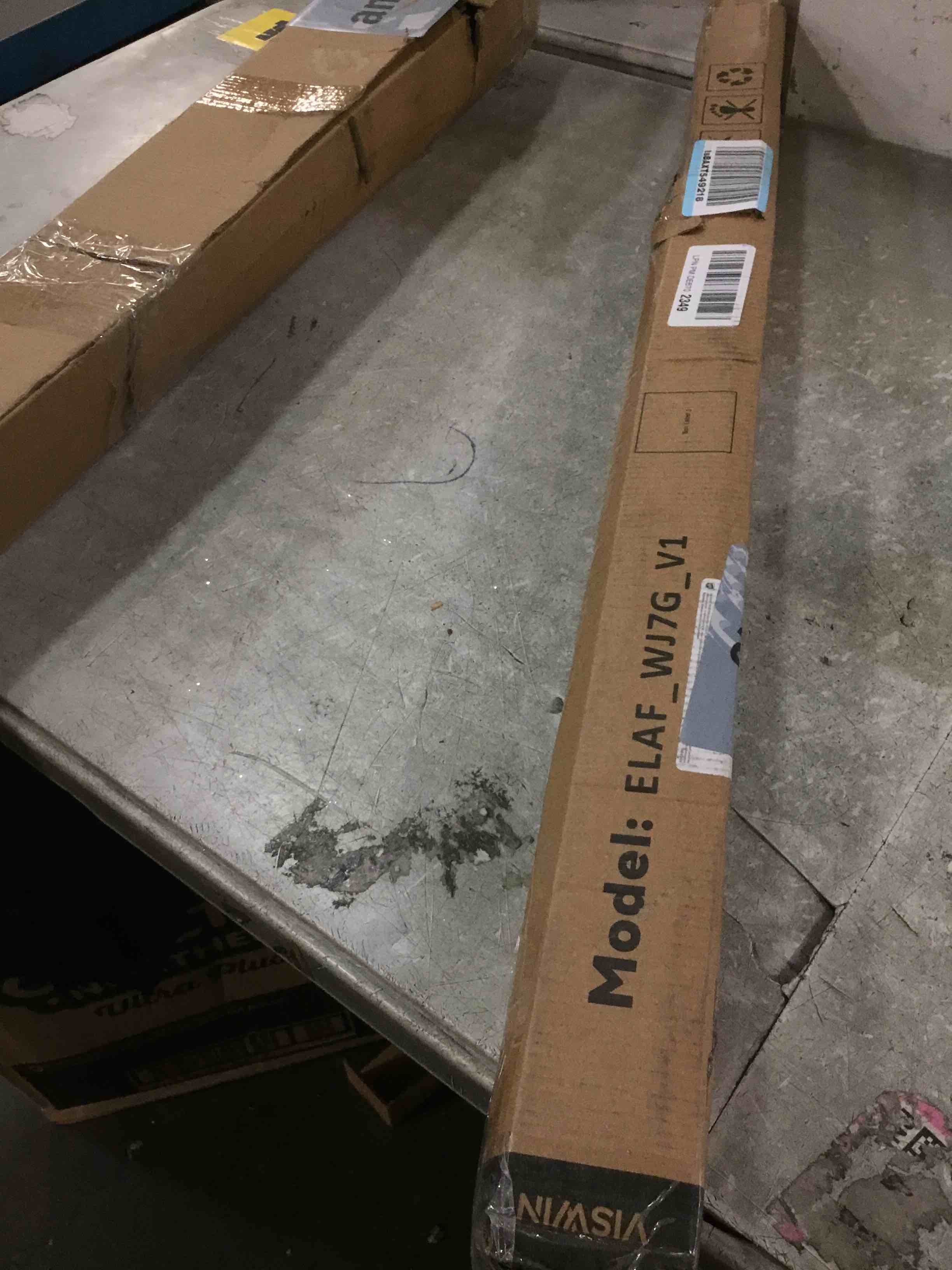 https://s3.amazonaws.com/lotting-images-prod/bidfta/GRA1719625_1737470019868.jpeg