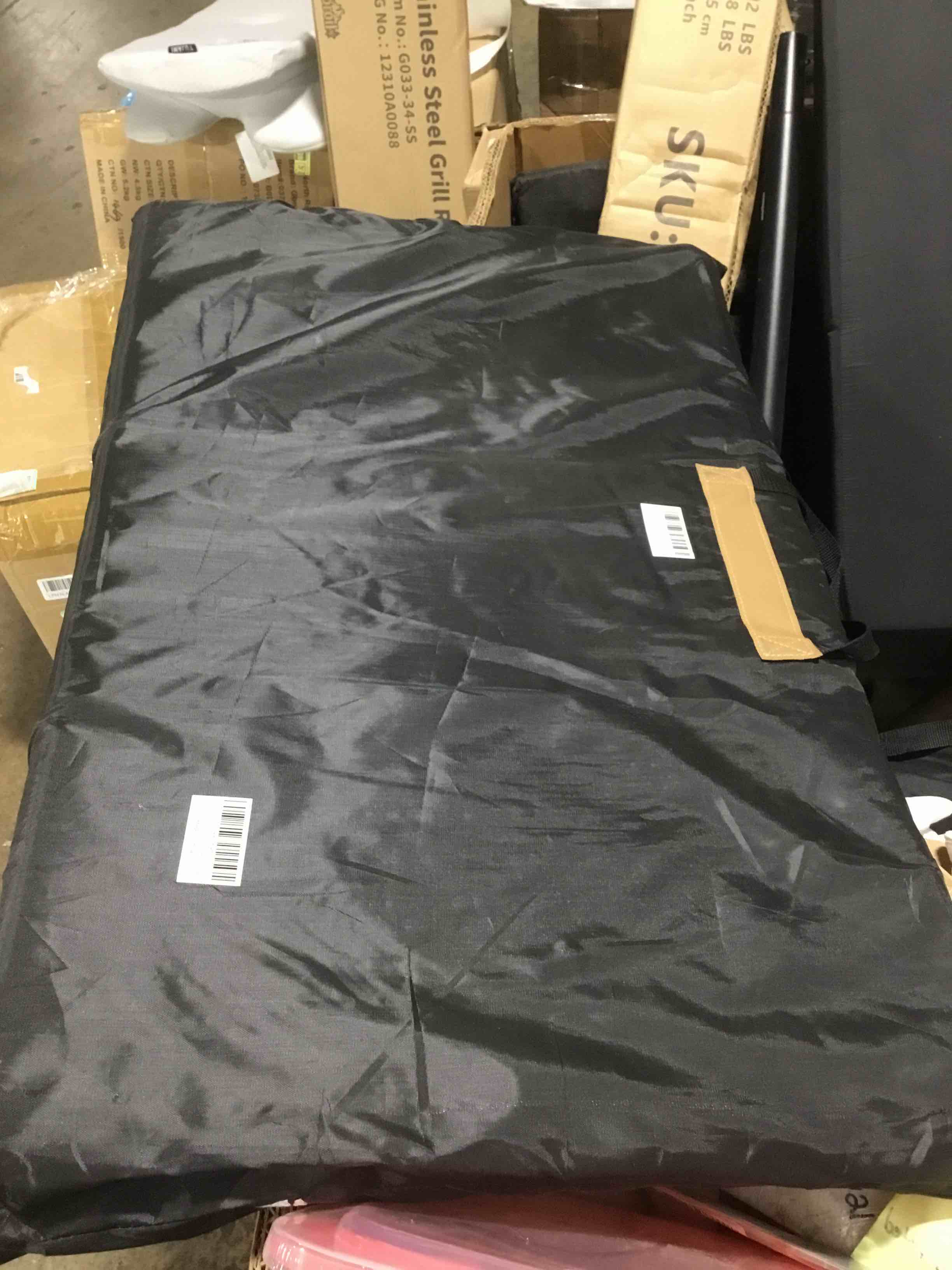 https://s3.amazonaws.com/lotting-images-prod/bidfta/GRA1723487_1760650351654.jpeg