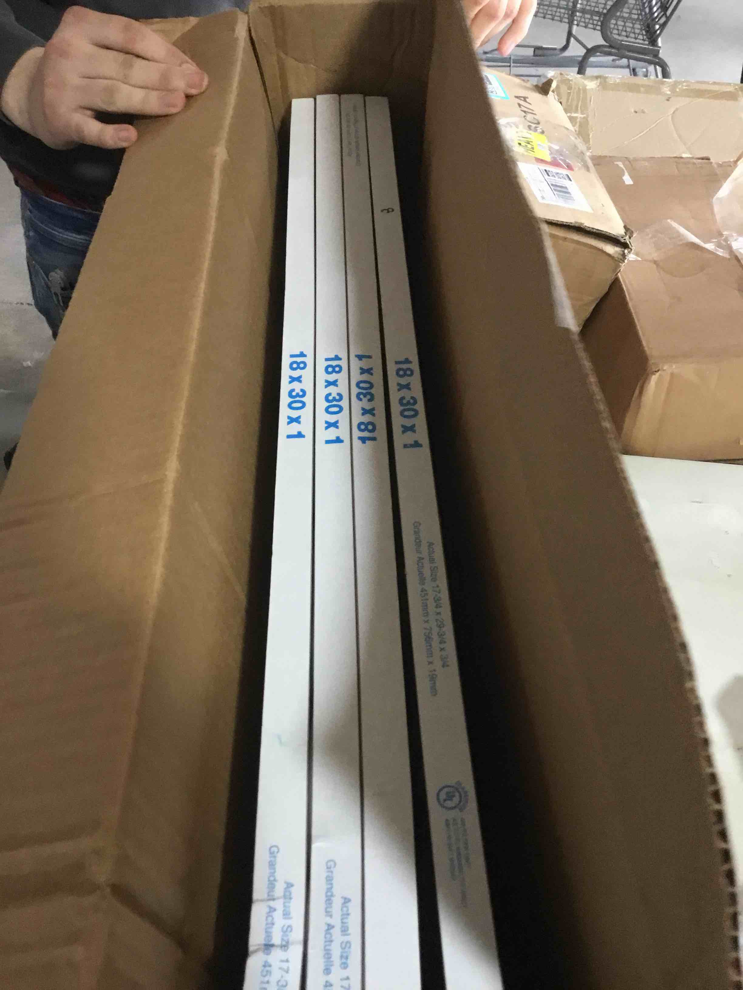 Condition photo showing Good Condition for Aerostar 18x30x1 MERV 8 Pleated Air Filter, AC Furnace Air Filter, 4 Pack (Actual Size: 17 1/2" x 19 1/2" x 3/4")