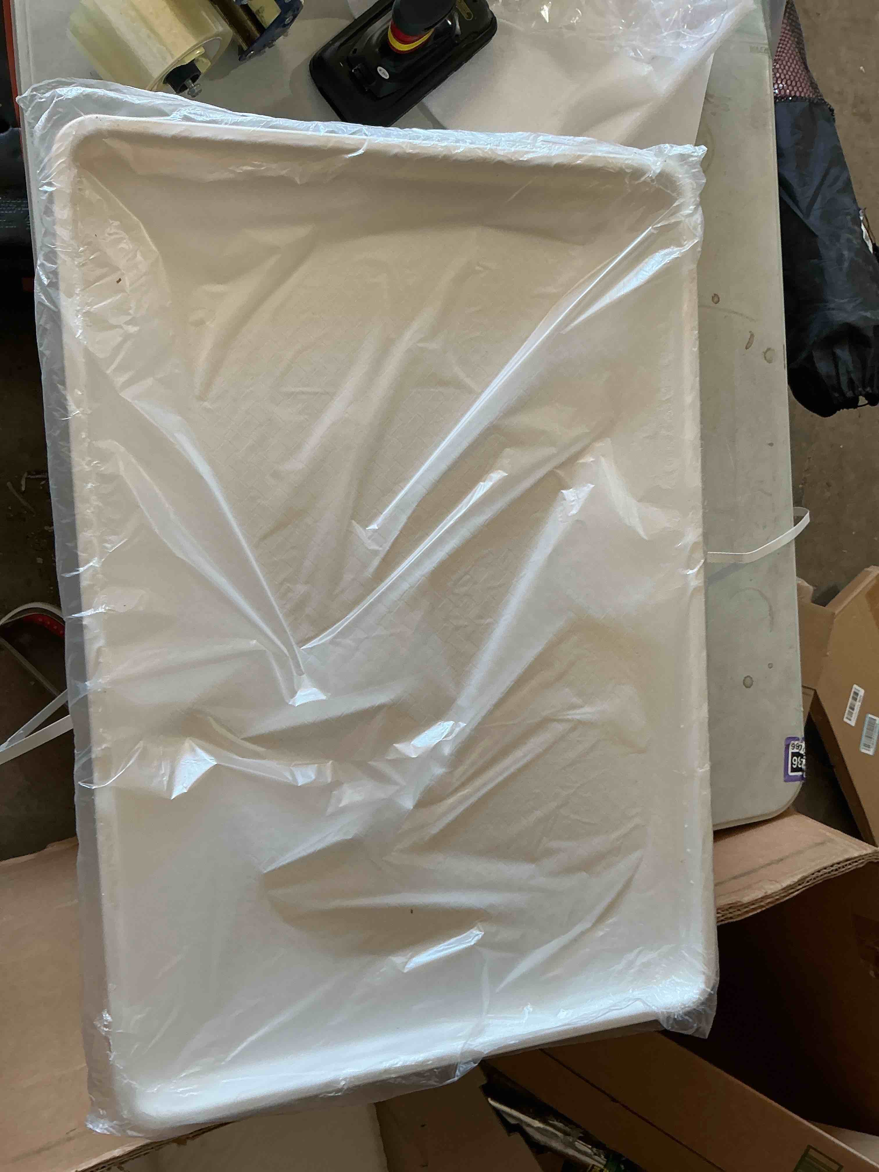 Condition photo showing New/Like New for 18 x 26 inch plastic tray white